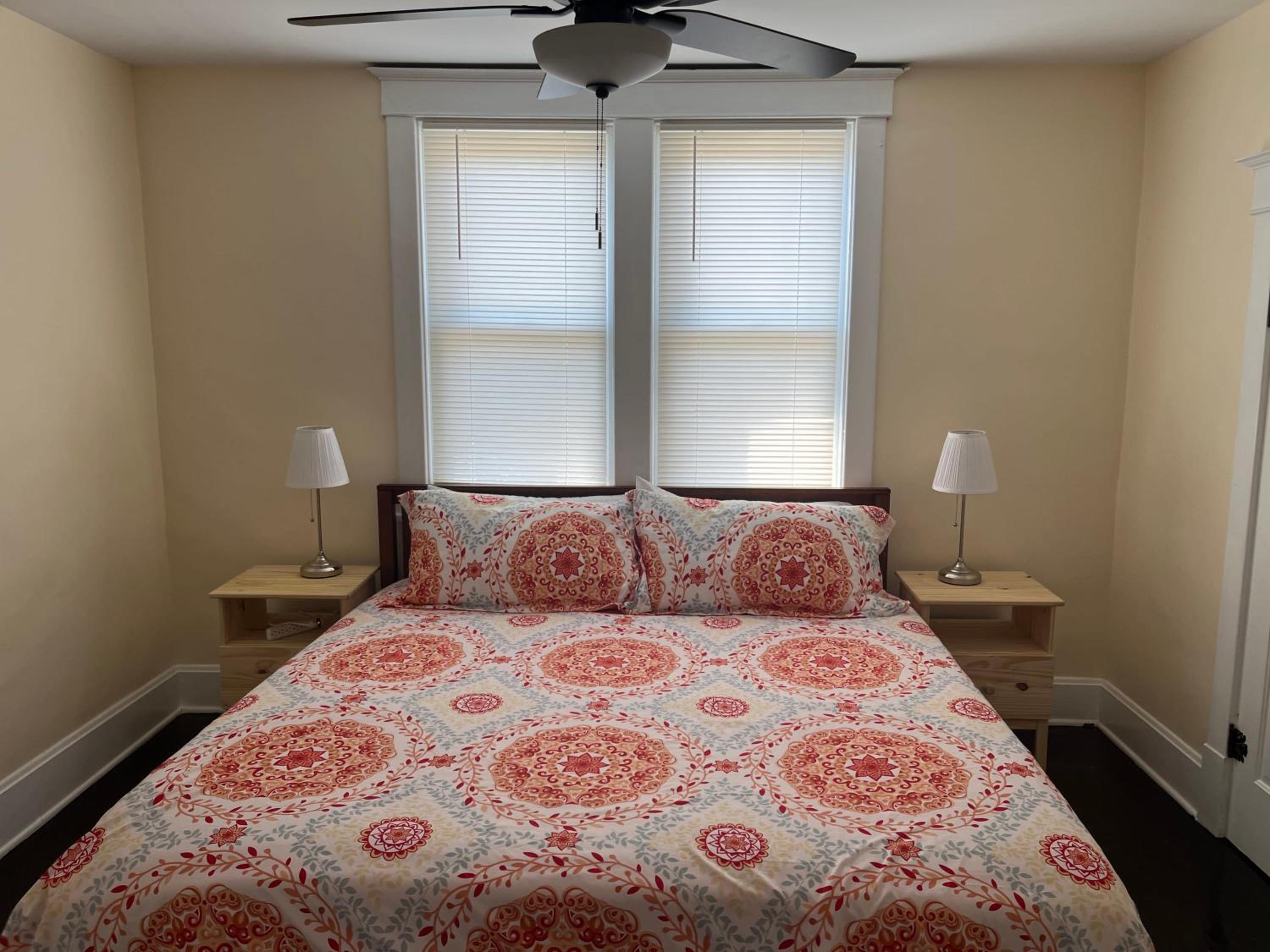 Ridgeway 2 Bedroom House near Xavier Downtown