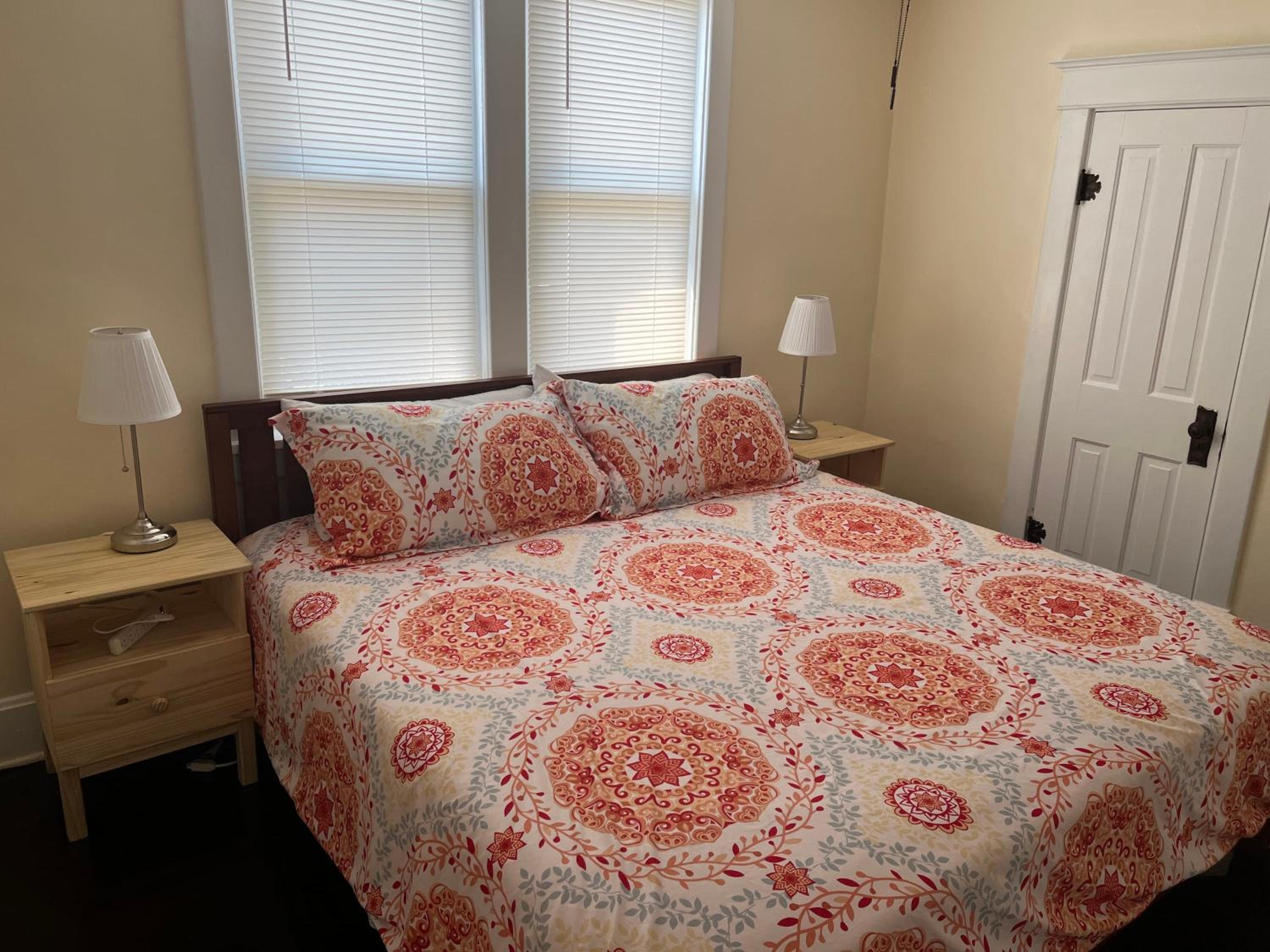 Ridgeway 2 Bedroom House near Xavier Downtown