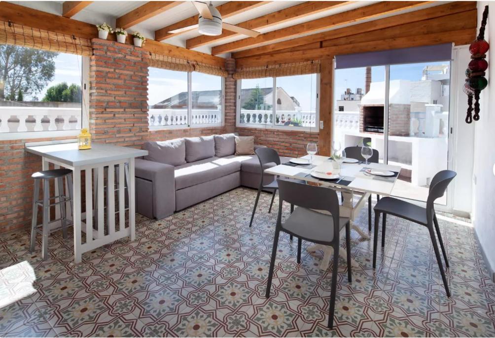 APARTAMENTOS LOLITALOLA HOLIDAYS