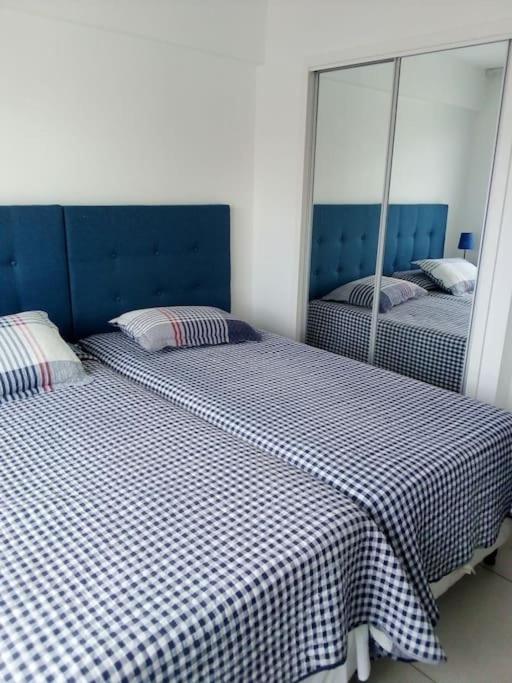 Lux Tower. Departamento 3 ambientes. Pleno centro view 5