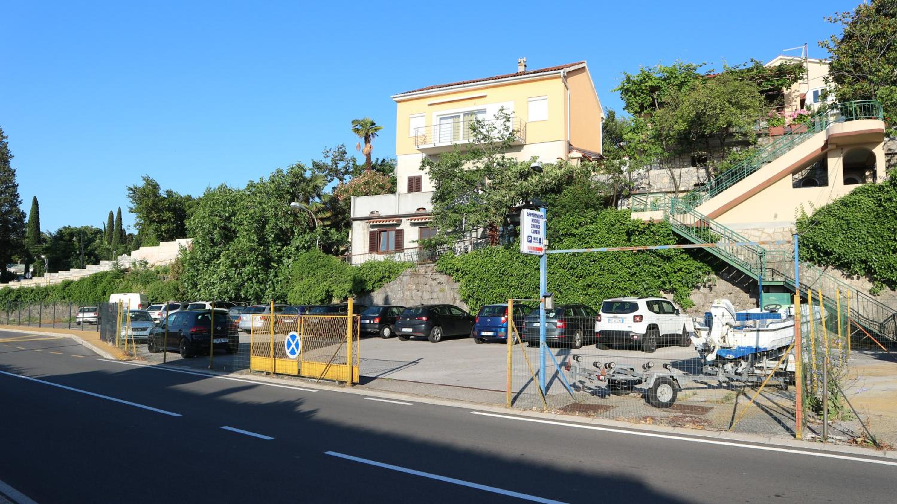 Apartments Komel II