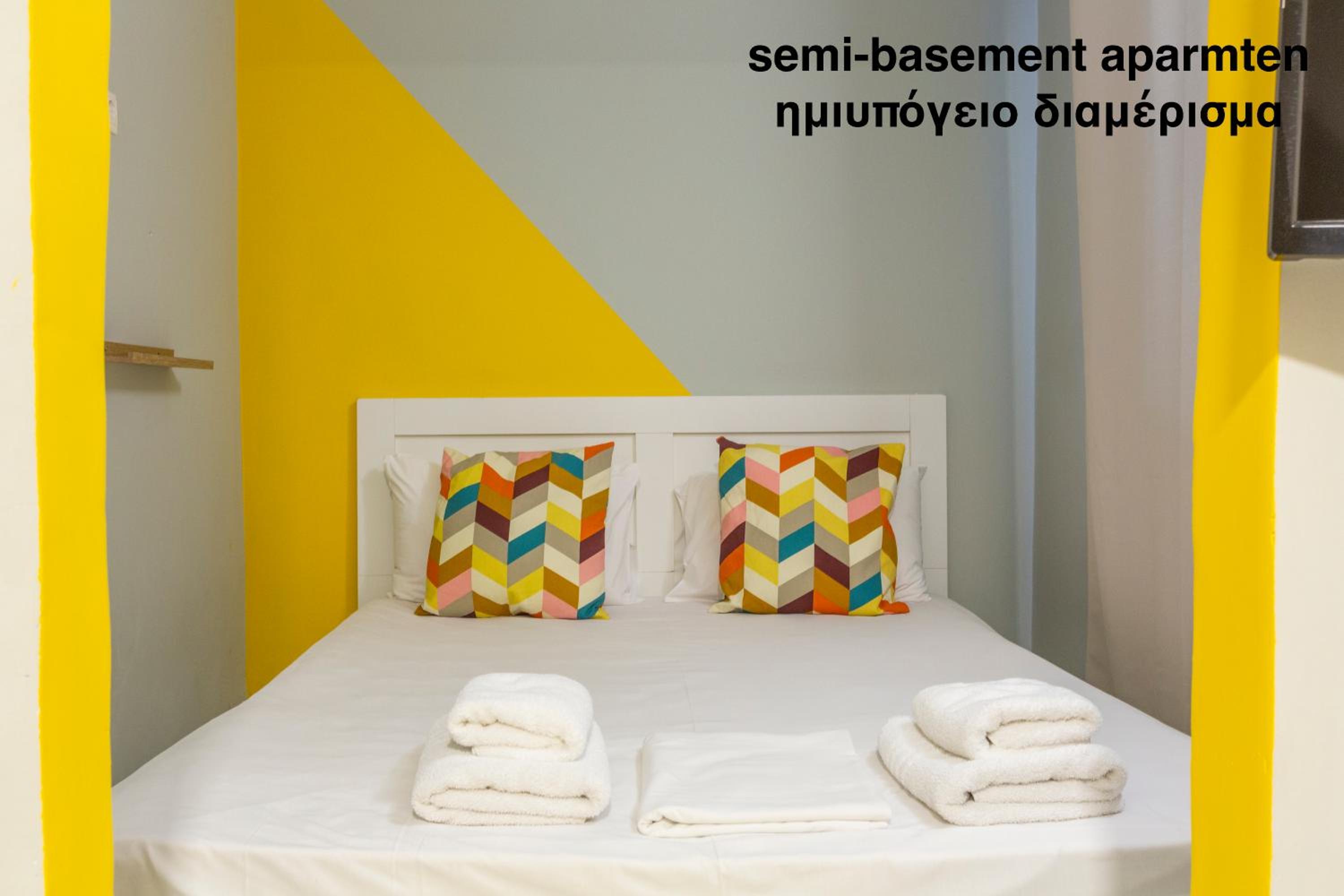 Acropolis Apartments