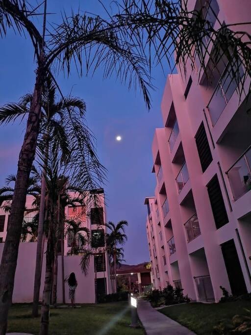 Hotel Departamento de lujo en Manzanillo, planta baja frente a la alberca - Image 1