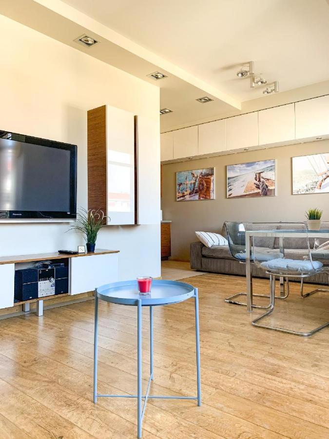 Sailor Apartments - Neptun Park by OneApartments view 2