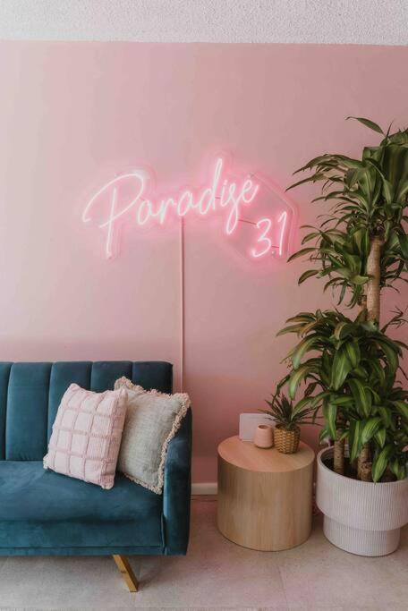 Paradise 31 - Pink oasis in the heart of the GC