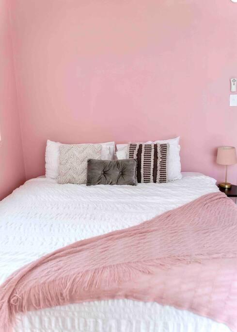 Paradise 31 - Pink oasis in the heart of the GC