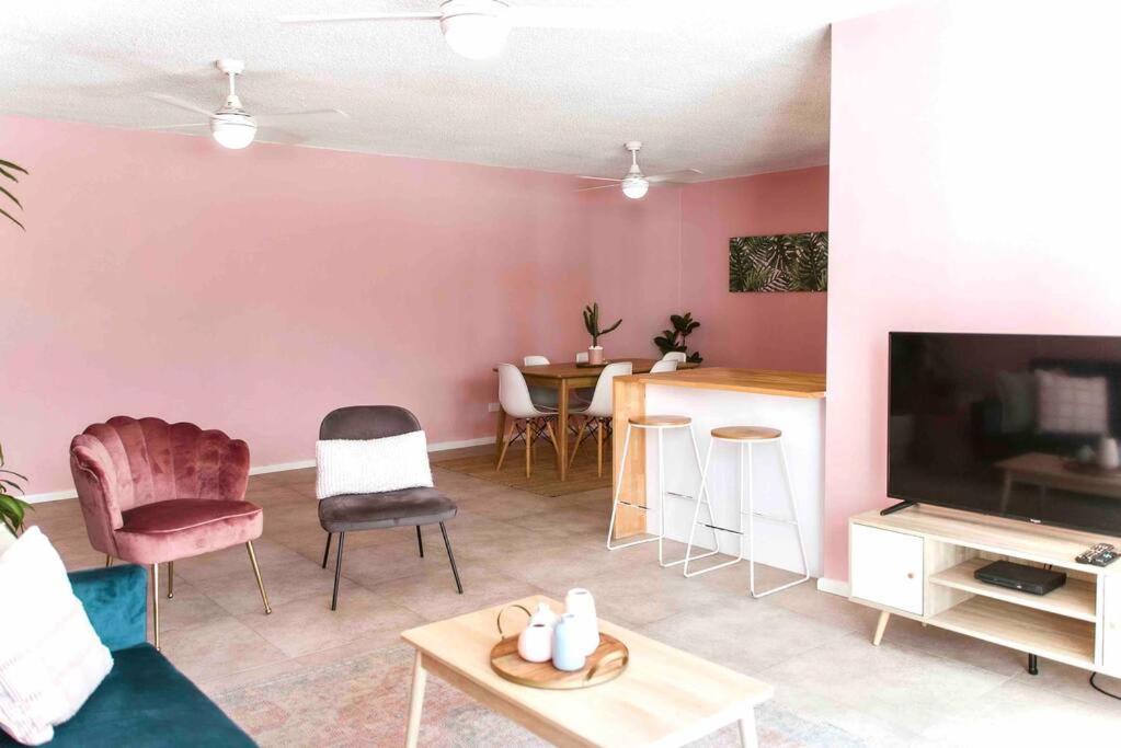 Paradise 31 - Pink oasis in the heart of the GC
