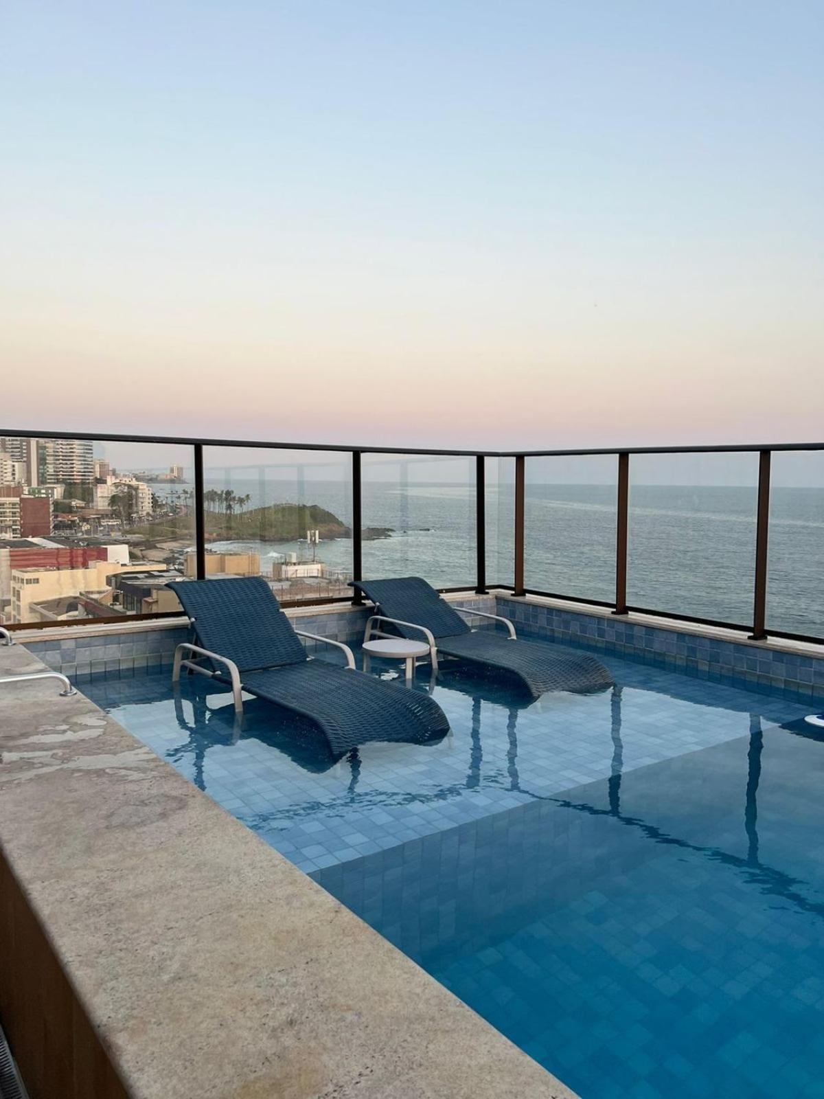 Belo Ap Vista Mar Farol da Barra vaga privativa