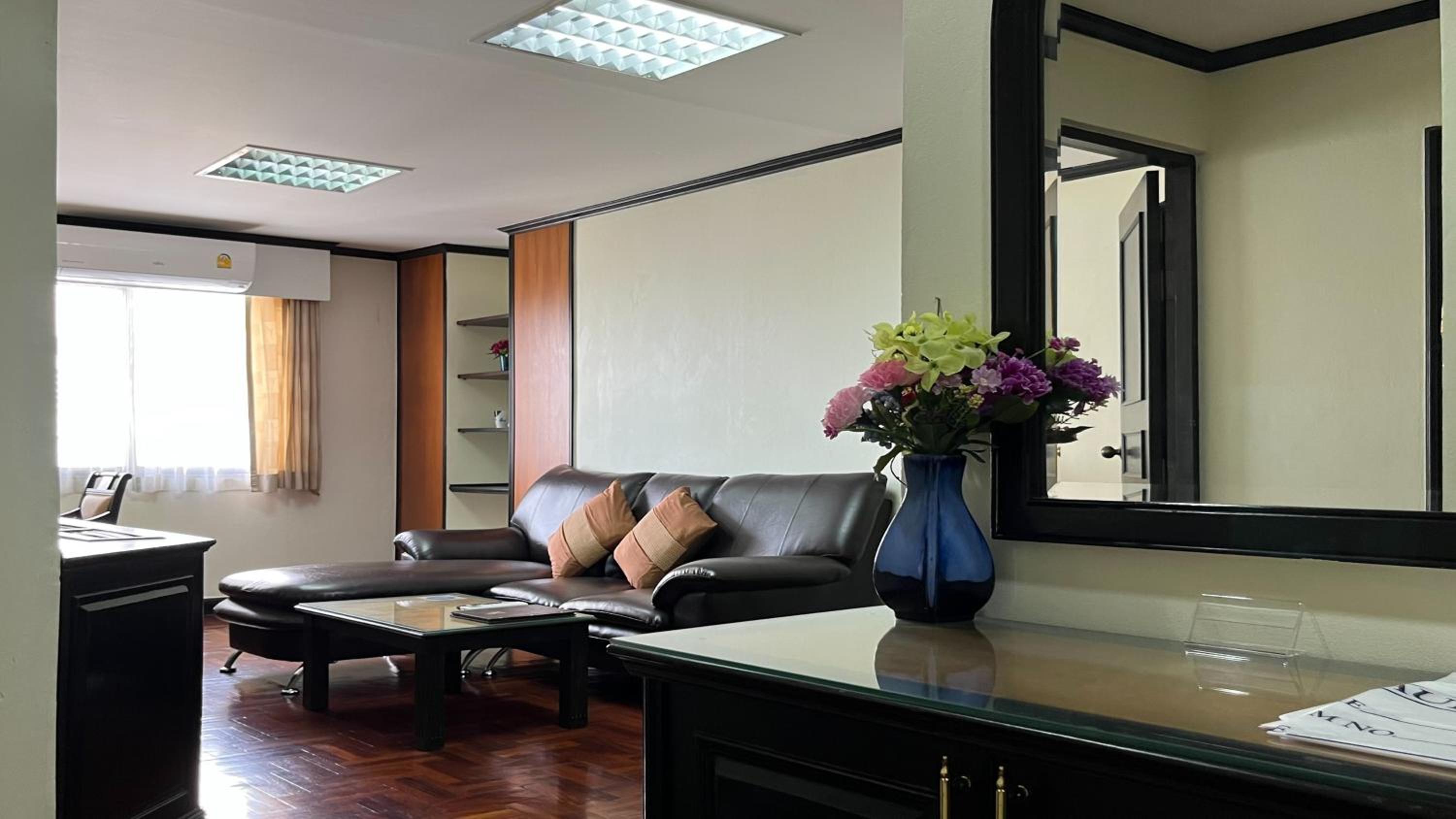 Yellow Ribbon Hills Boutique Suites