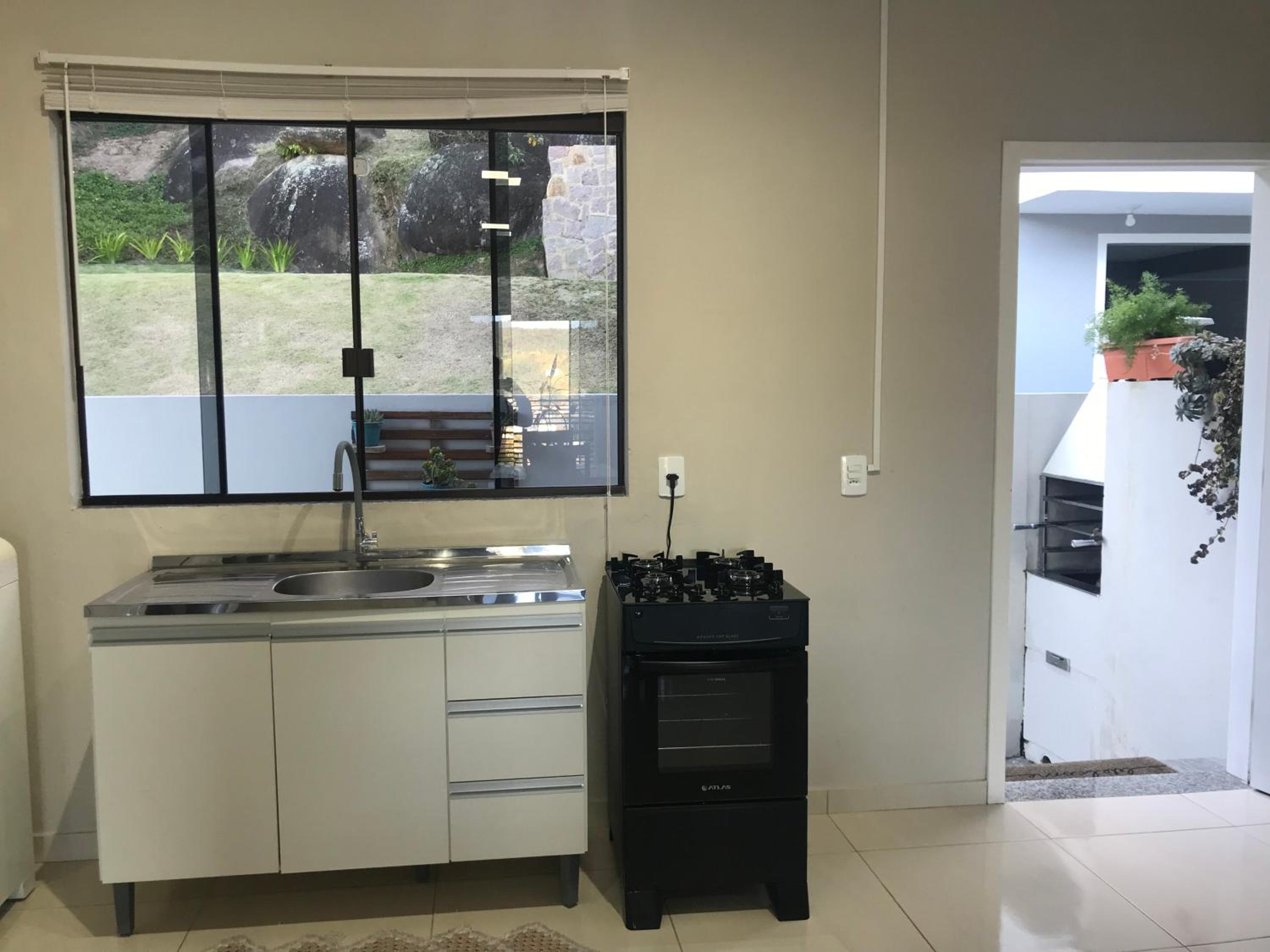 Loft para locação em Calheiros Governador Celso Ramos
