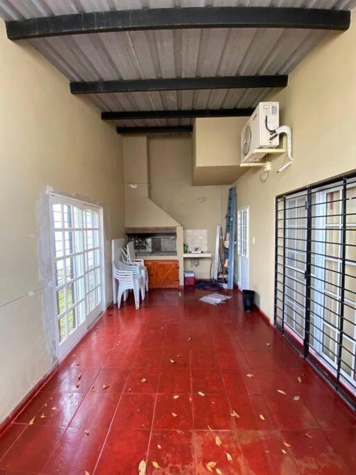 Casa con Estacionamiento en zona sur de la Ciudad