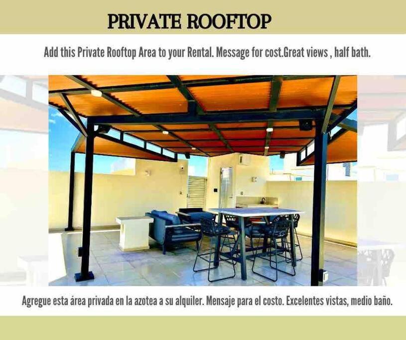 Cancun 2 Bedroom Condo, Pool, Great WiFi & TVs
