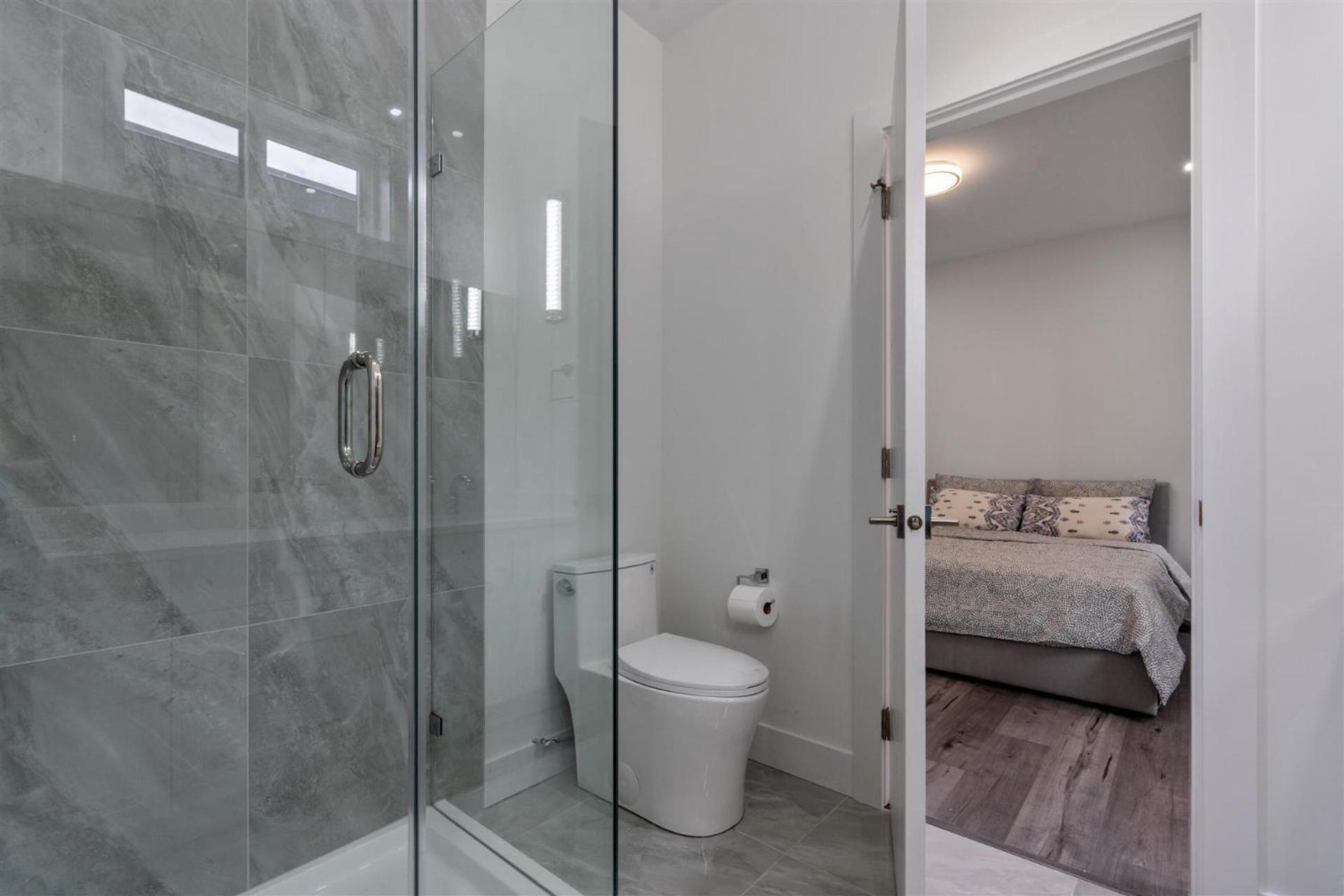 Charming, Cheerful, Exquisite 4 BR house, free wifi, free parking, free cancelation