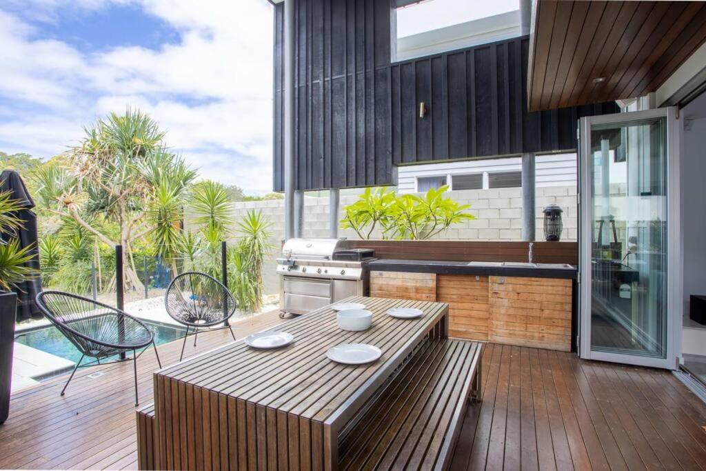Casuarina Beachfront House - Hostie Properties