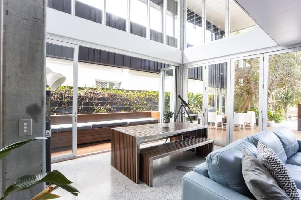 Casuarina Beachfront House - Hostie Properties