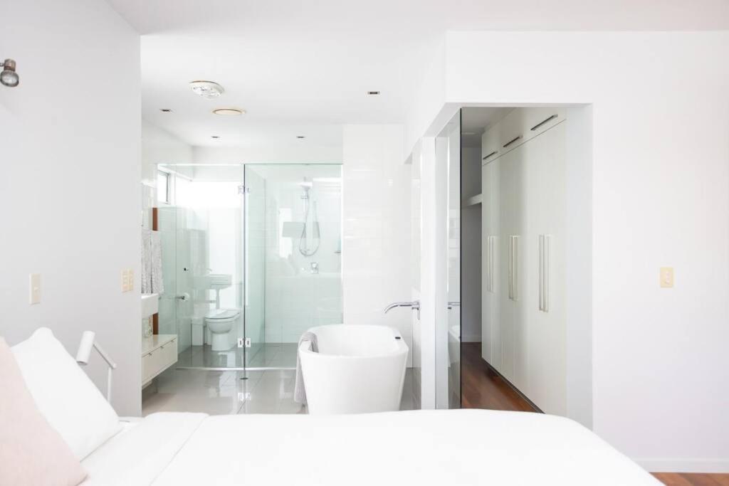 Casuarina Beachfront House - Hostie Properties