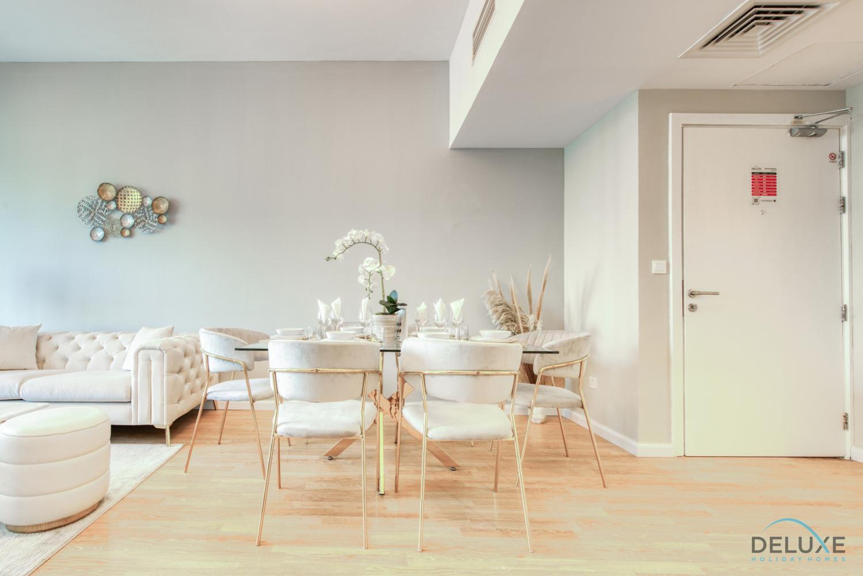 Elegant 2BR at The Point Dubai Marina by Deluxe Holiday Homes