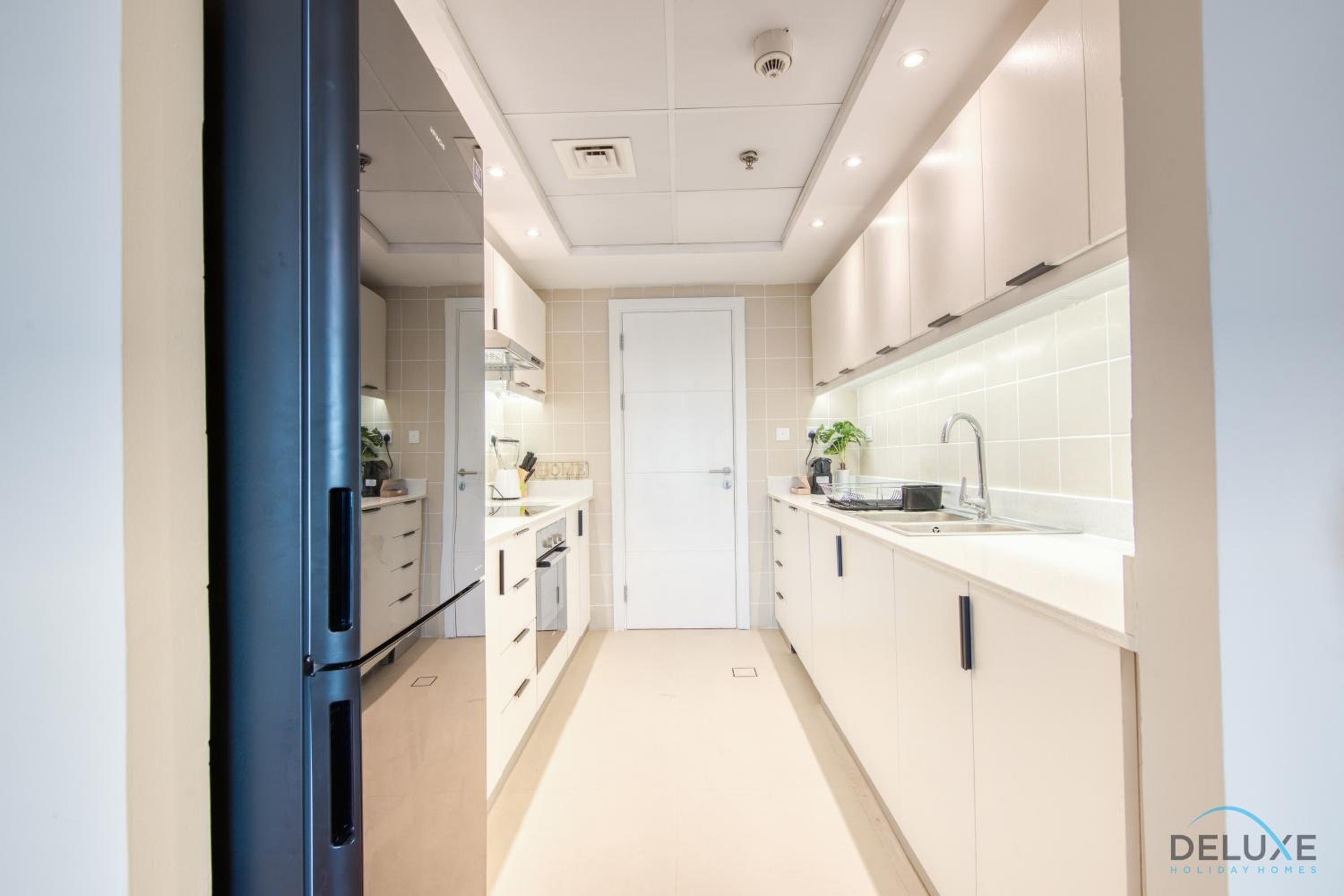 Elegant 2BR at The Point Dubai Marina by Deluxe Holiday Homes