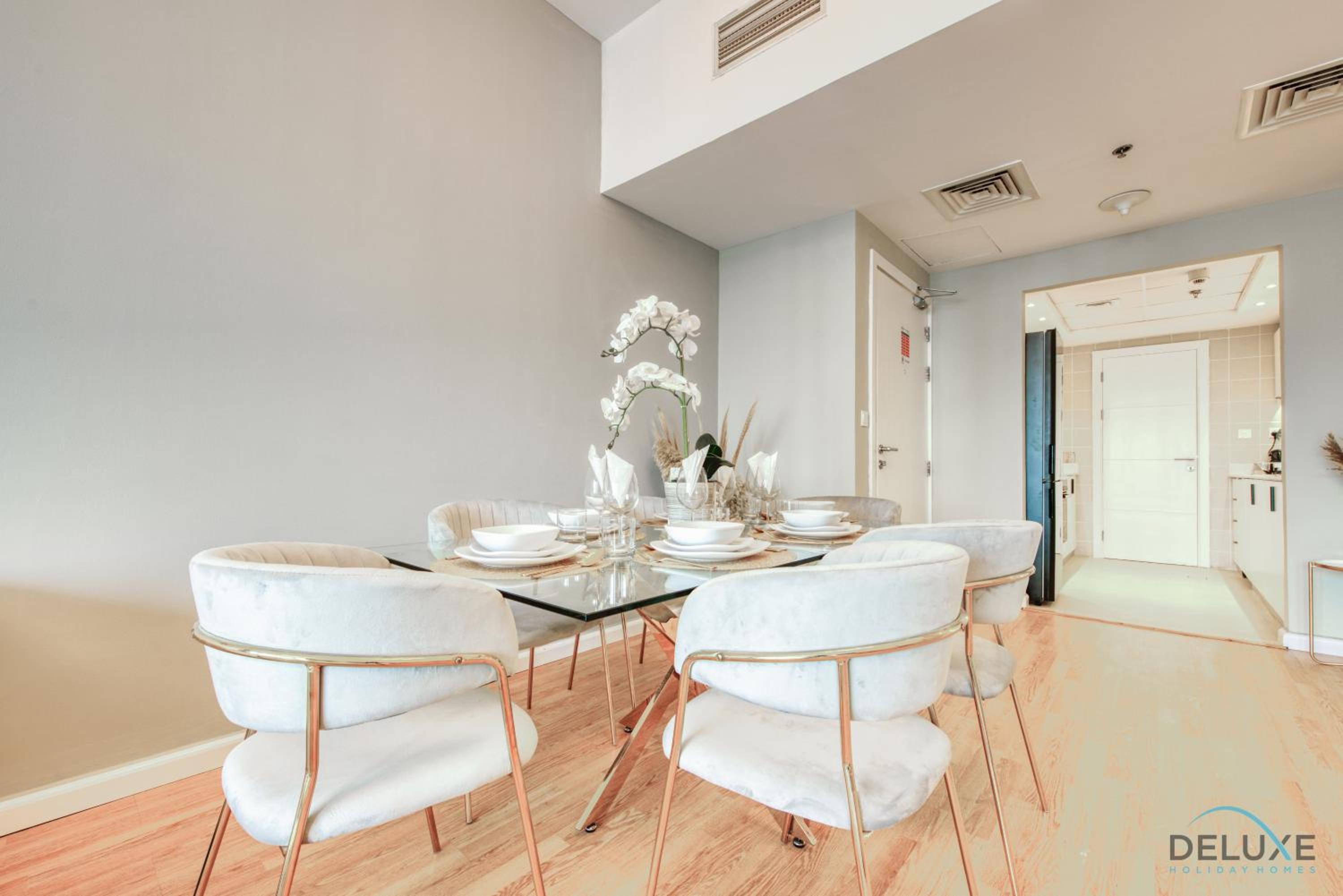 Elegant 2BR at The Point Dubai Marina by Deluxe Holiday Homes