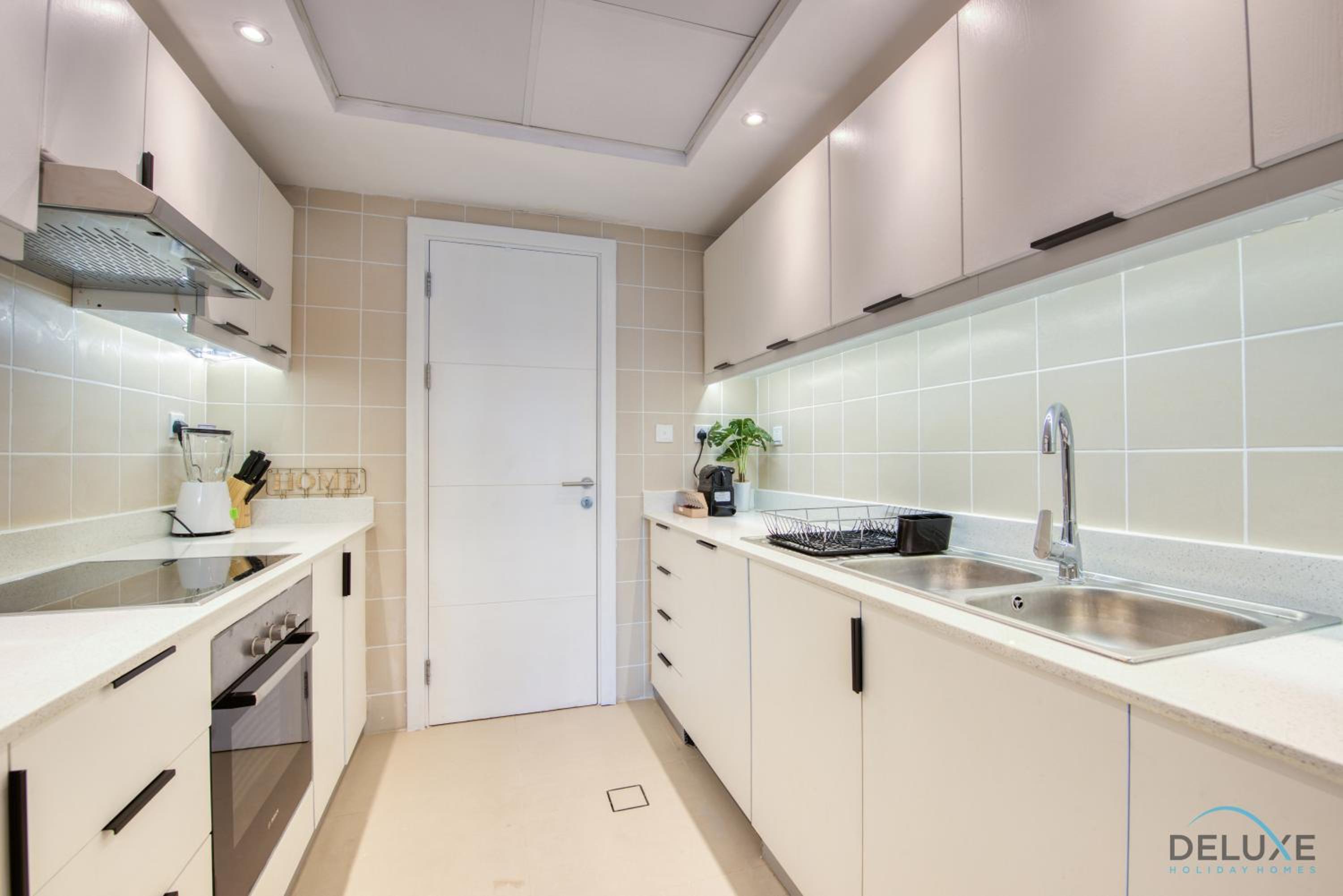 Elegant 2BR at The Point Dubai Marina by Deluxe Holiday Homes