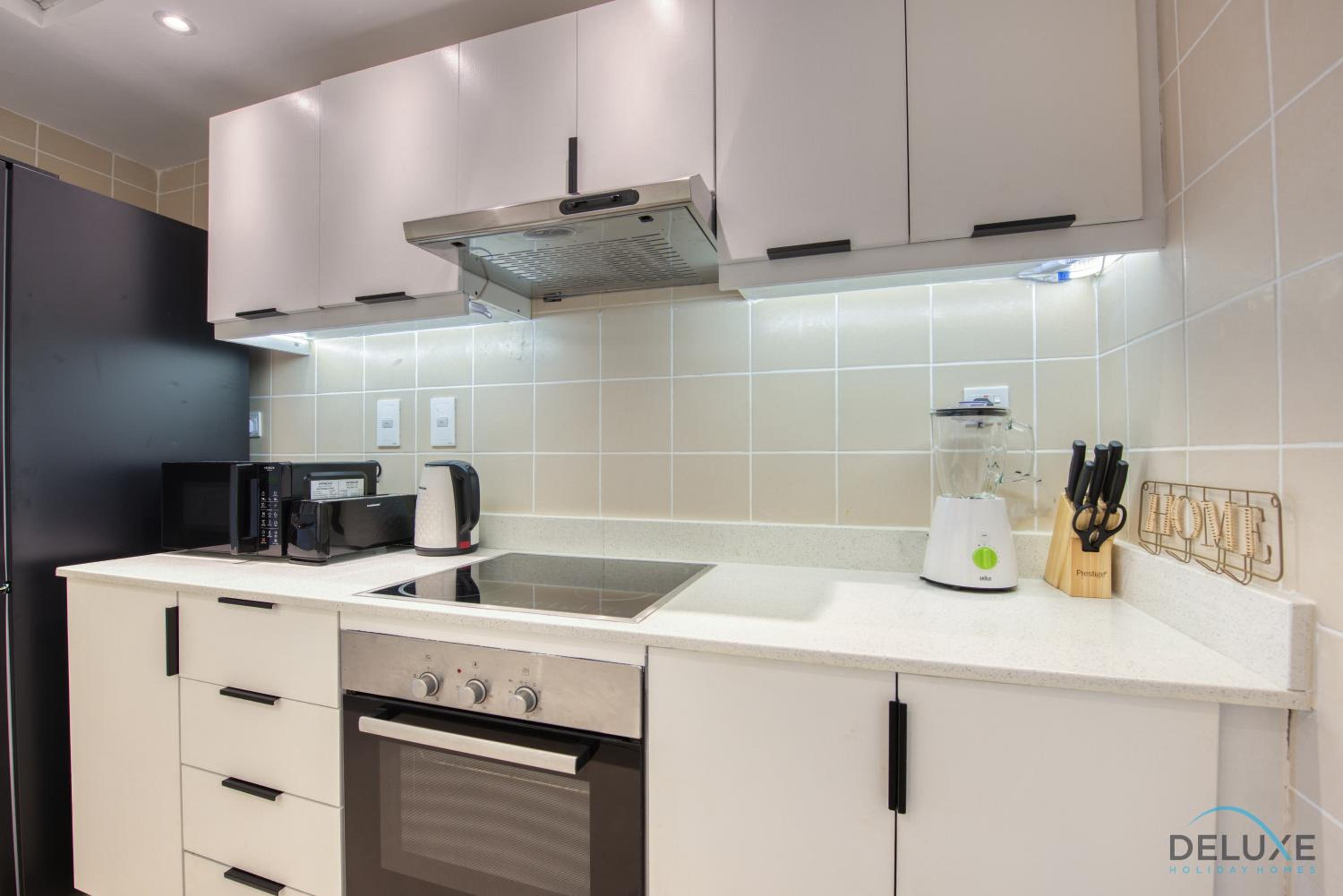 Elegant 2BR at The Point Dubai Marina by Deluxe Holiday Homes