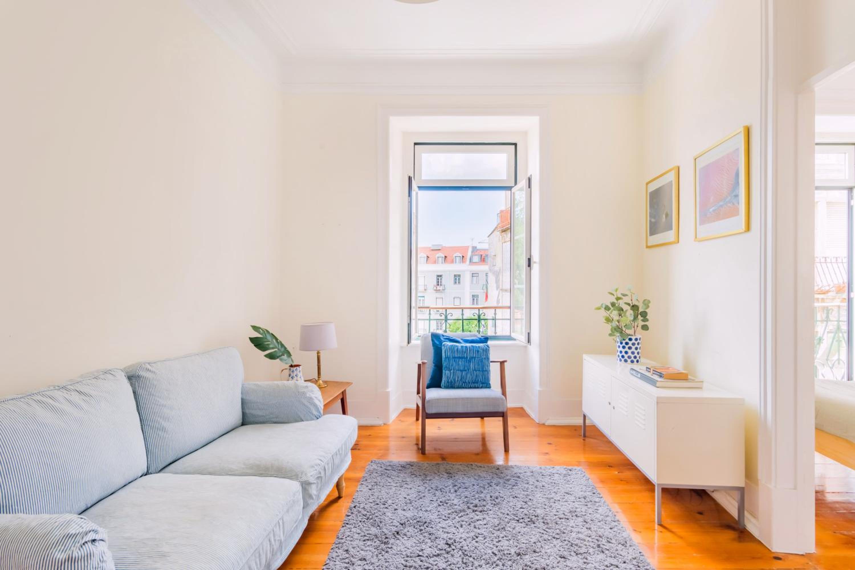 My Graça Flat with Balcony | Lisbon view 5