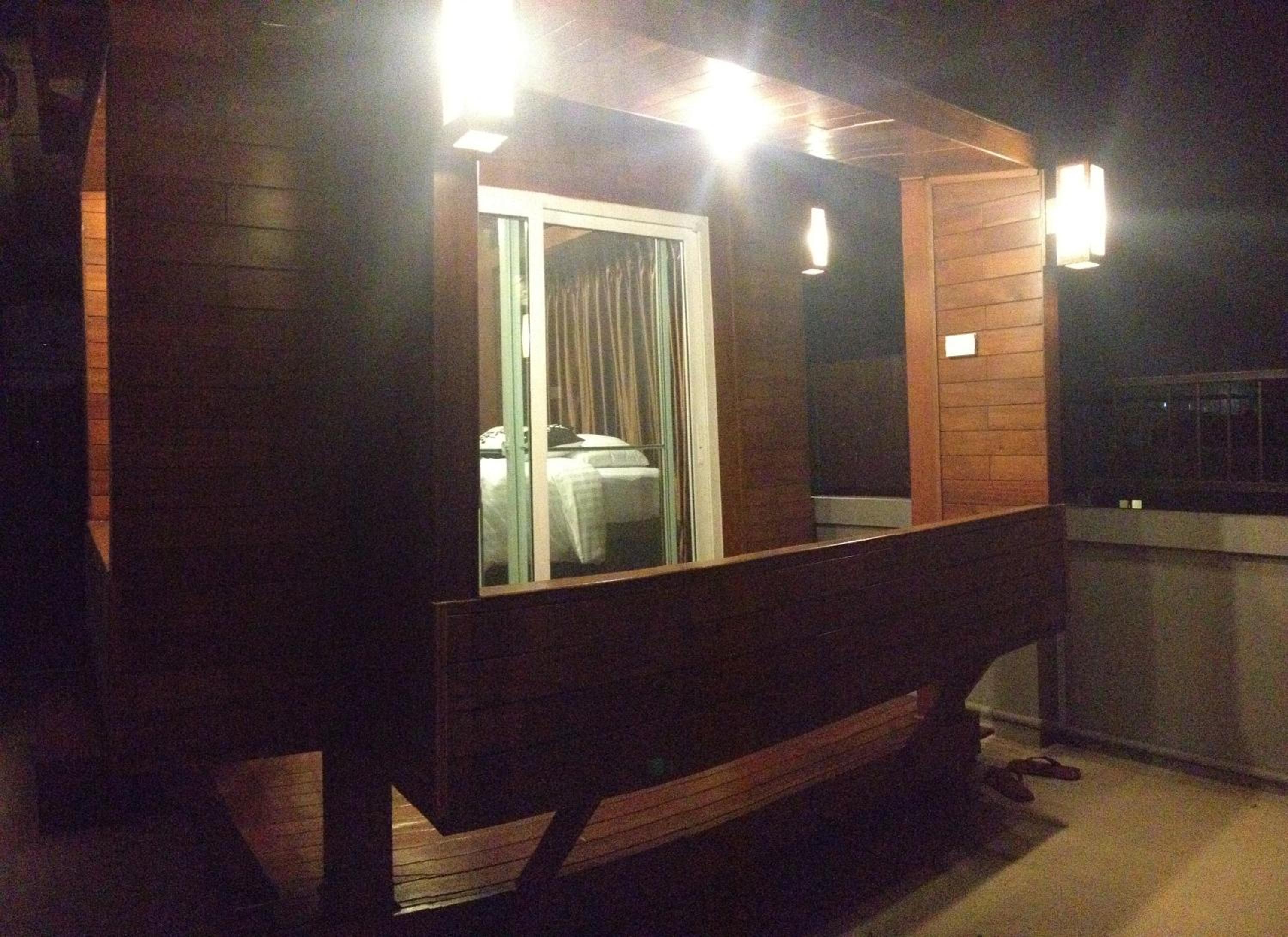Adamaz House