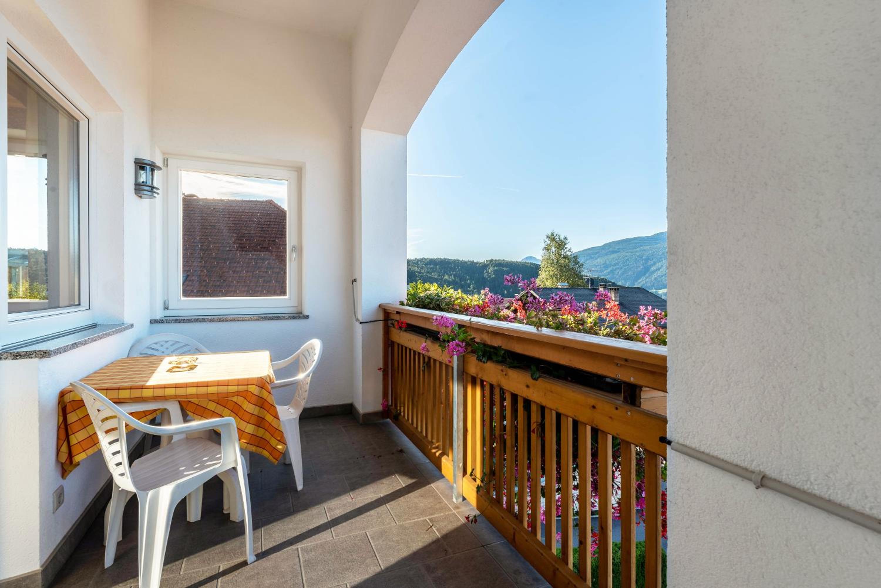 Residence Diana Apartment 301 view 4