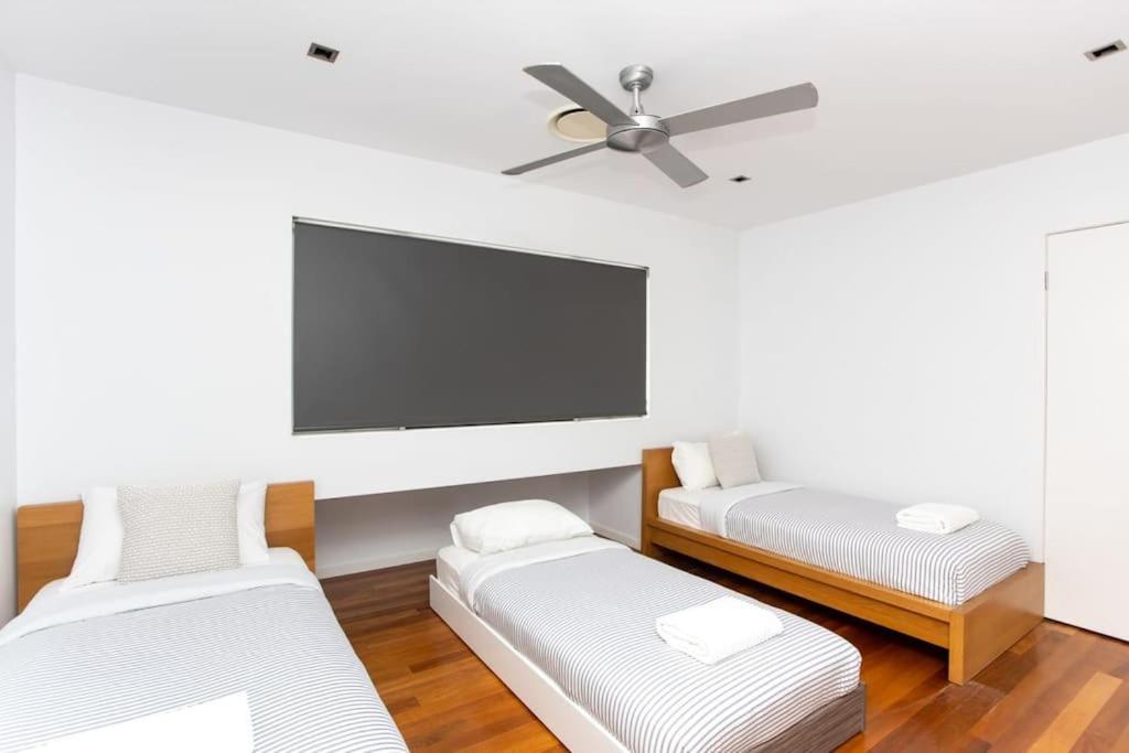 Casuarina Beachfront House - Hostie Properties