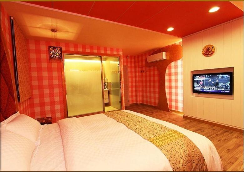 Zhuyuan Ju B&B