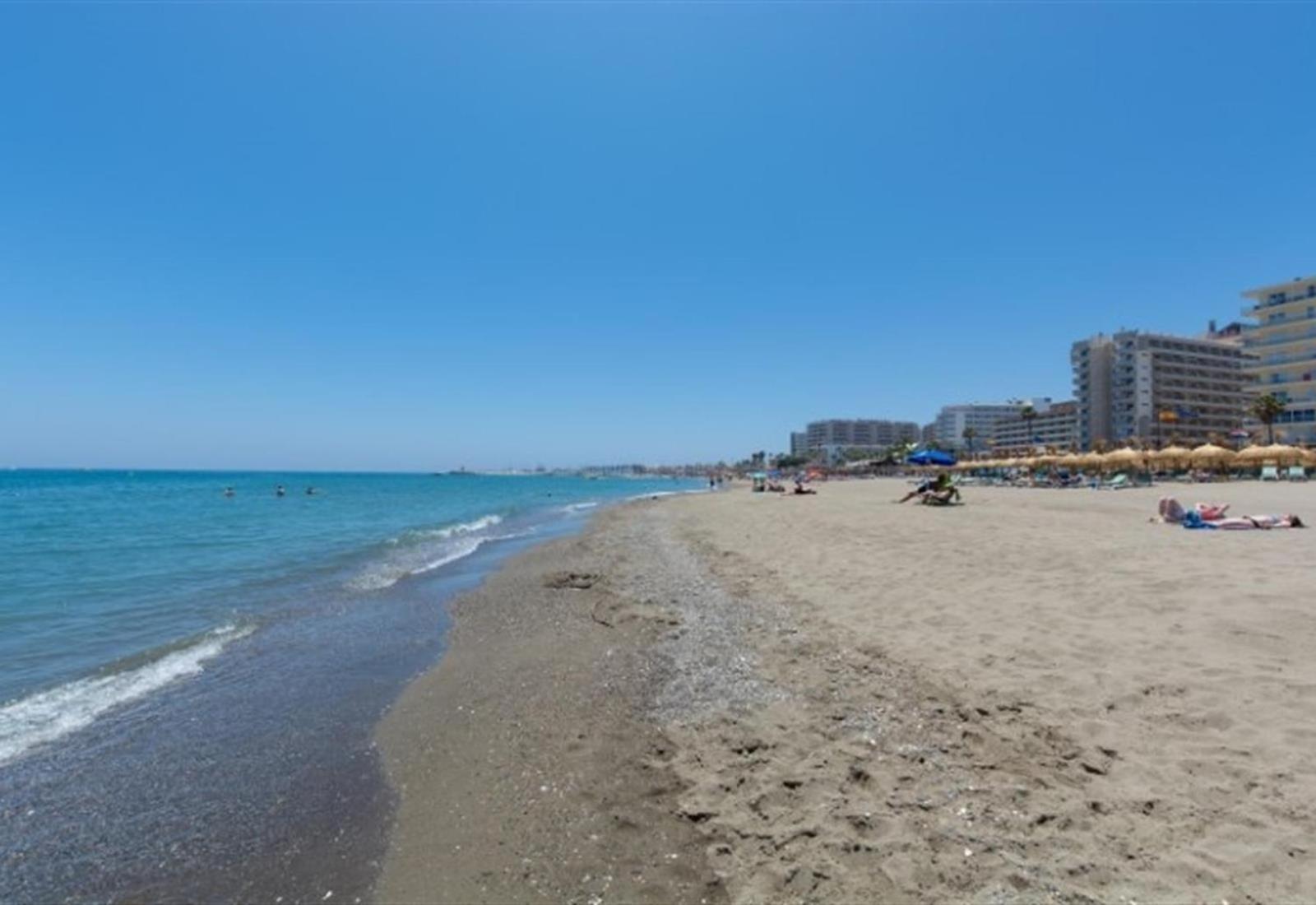 Beach Apartment Montemarcarihuela
