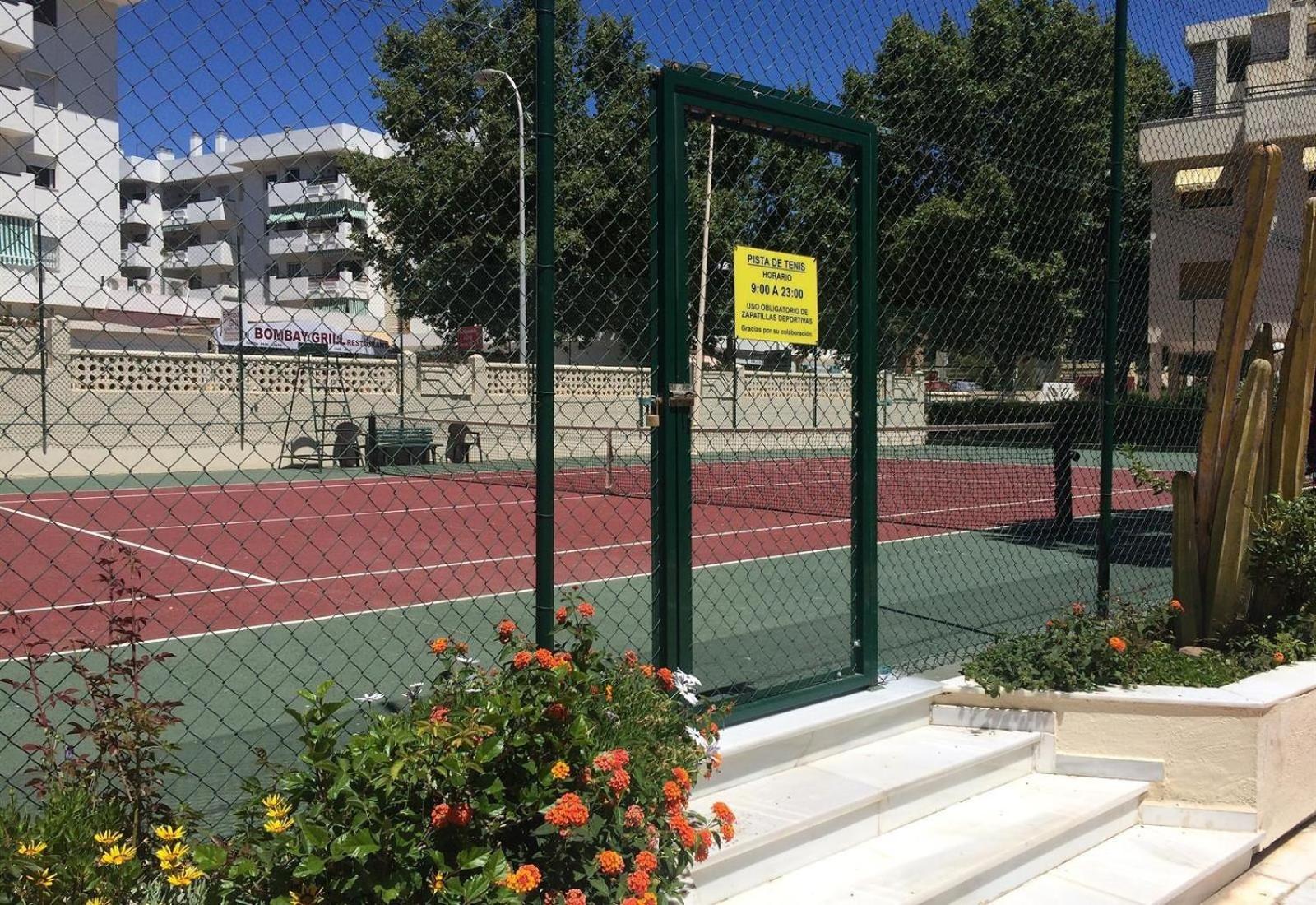 Beach Apartment Montemarcarihuela