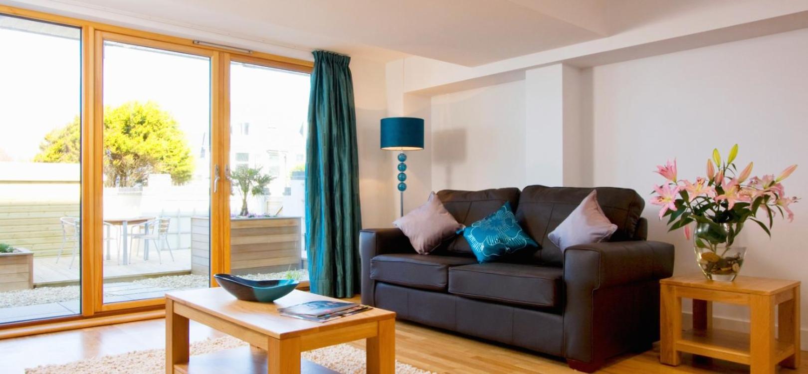 Fistral Beach Garden Apartment 3