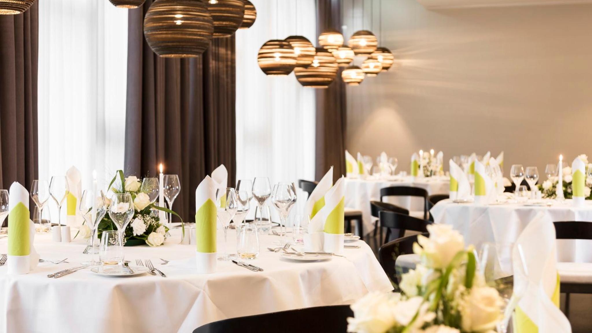 Dresden Vacations - Holiday Inn Dresden - Am Zwinger, an IHG Hotel - Property Image 2