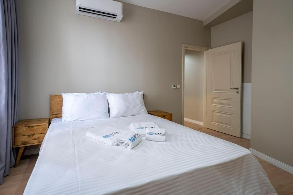 Historic 2 Bedroom Galata Apt-Heart of Istanbul ( Kuledibi 5 )