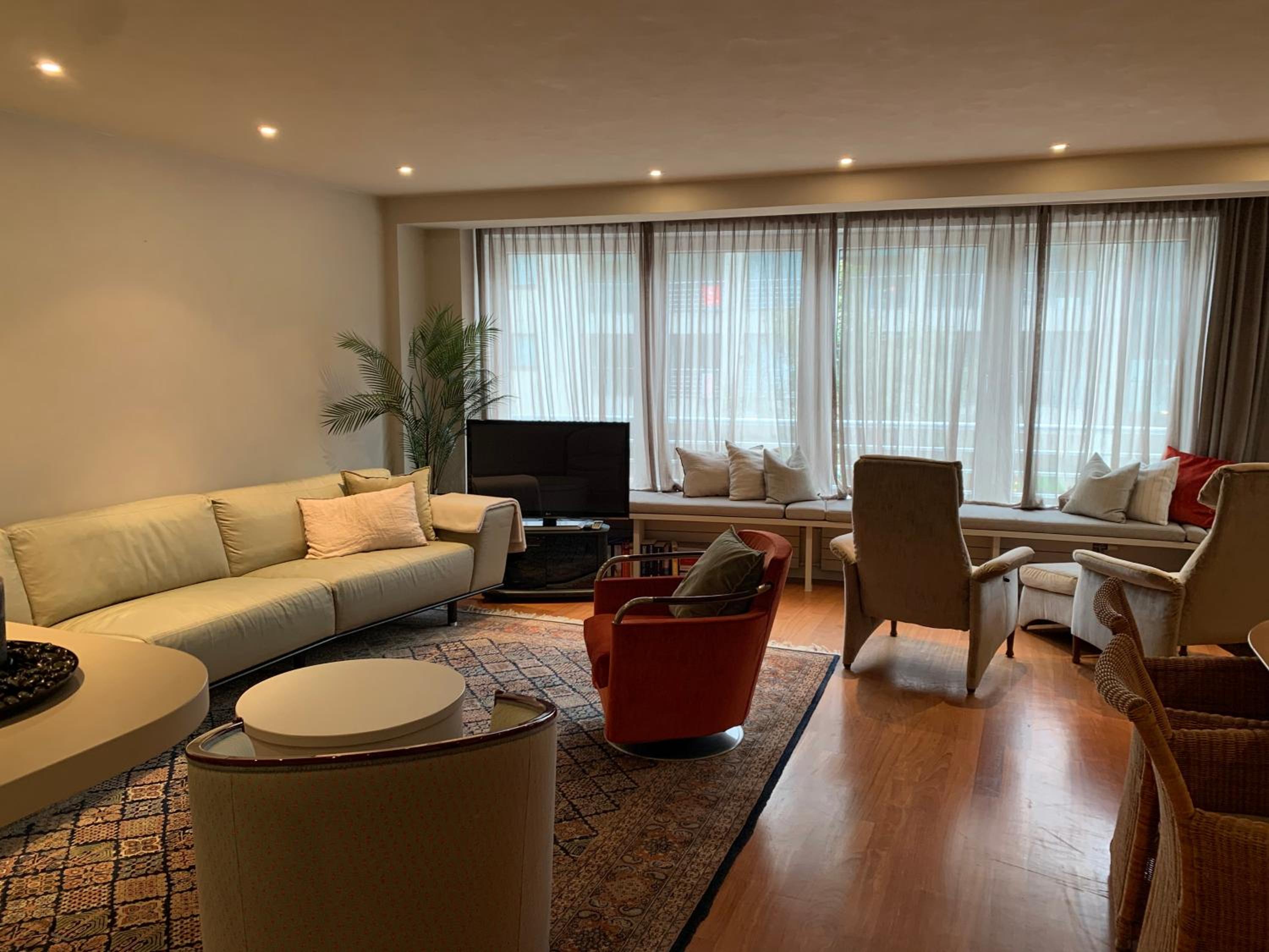 Ruim appartement vlakbij zee met parking view 2