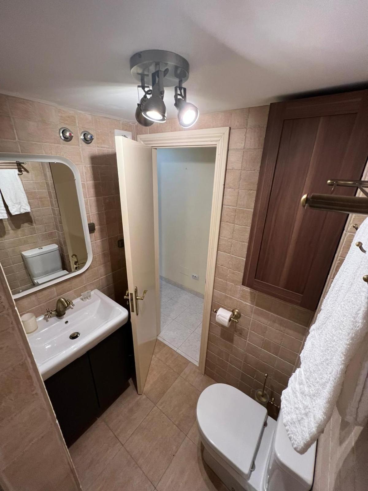 Bajondillo Beach Apartment By Torremolinos On-line