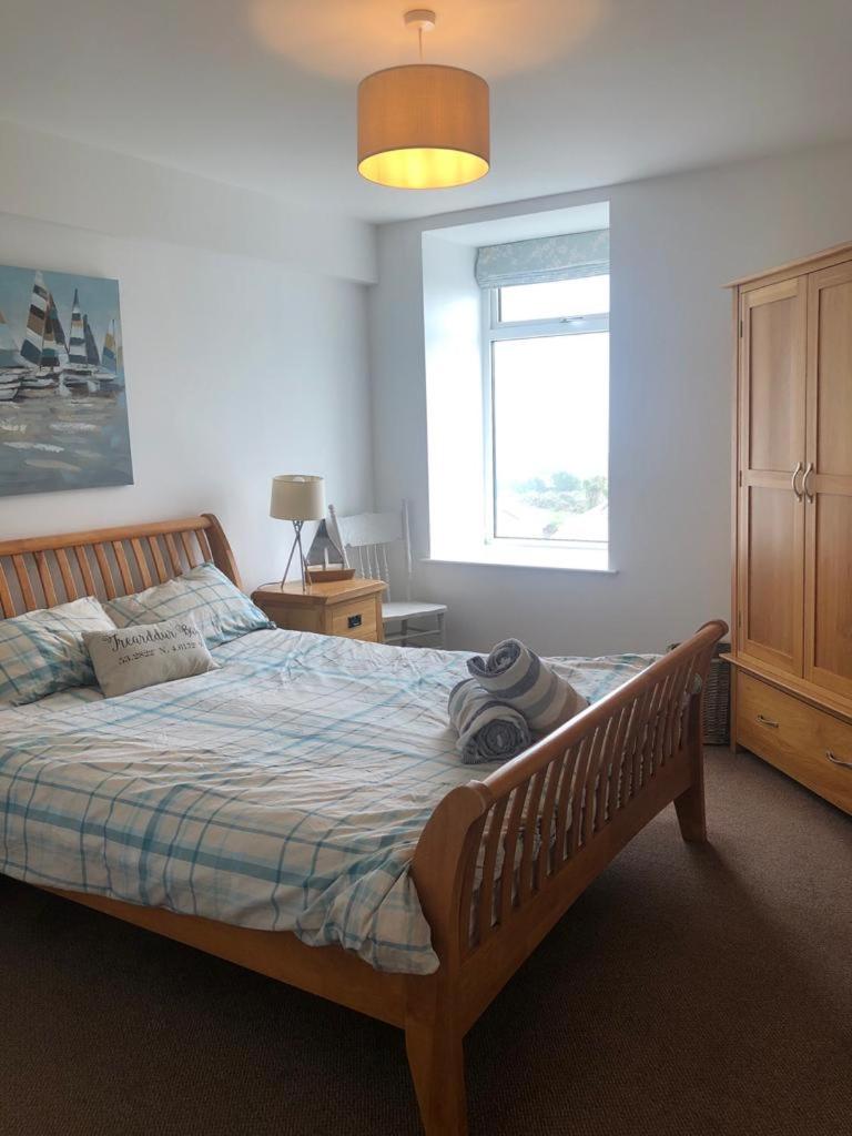 Tudor Apartment (Panoramic Sea Views) view 5