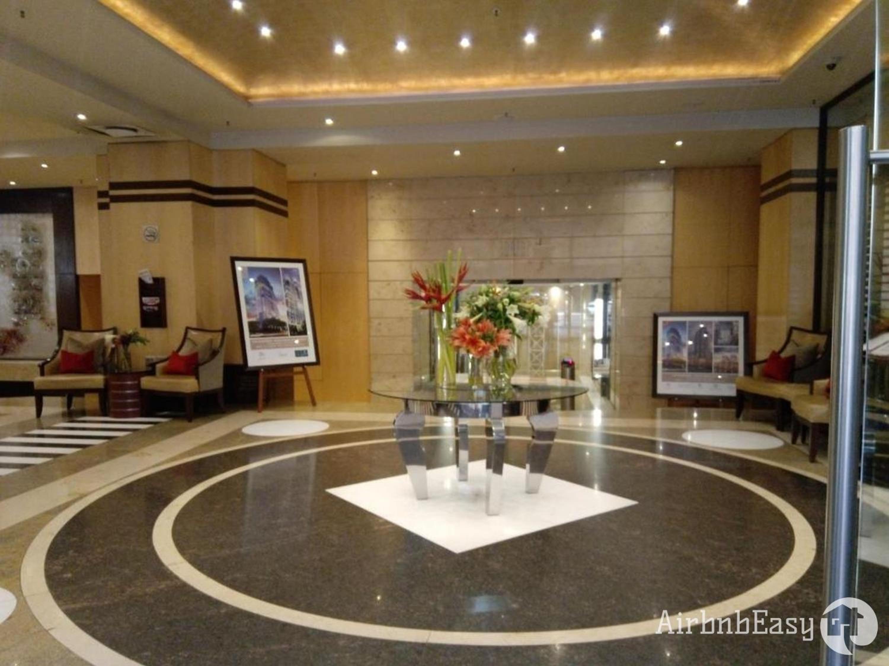 Johannesburg Vacations - Luxury Apartment - Michelangelo Towers - Property Image 49