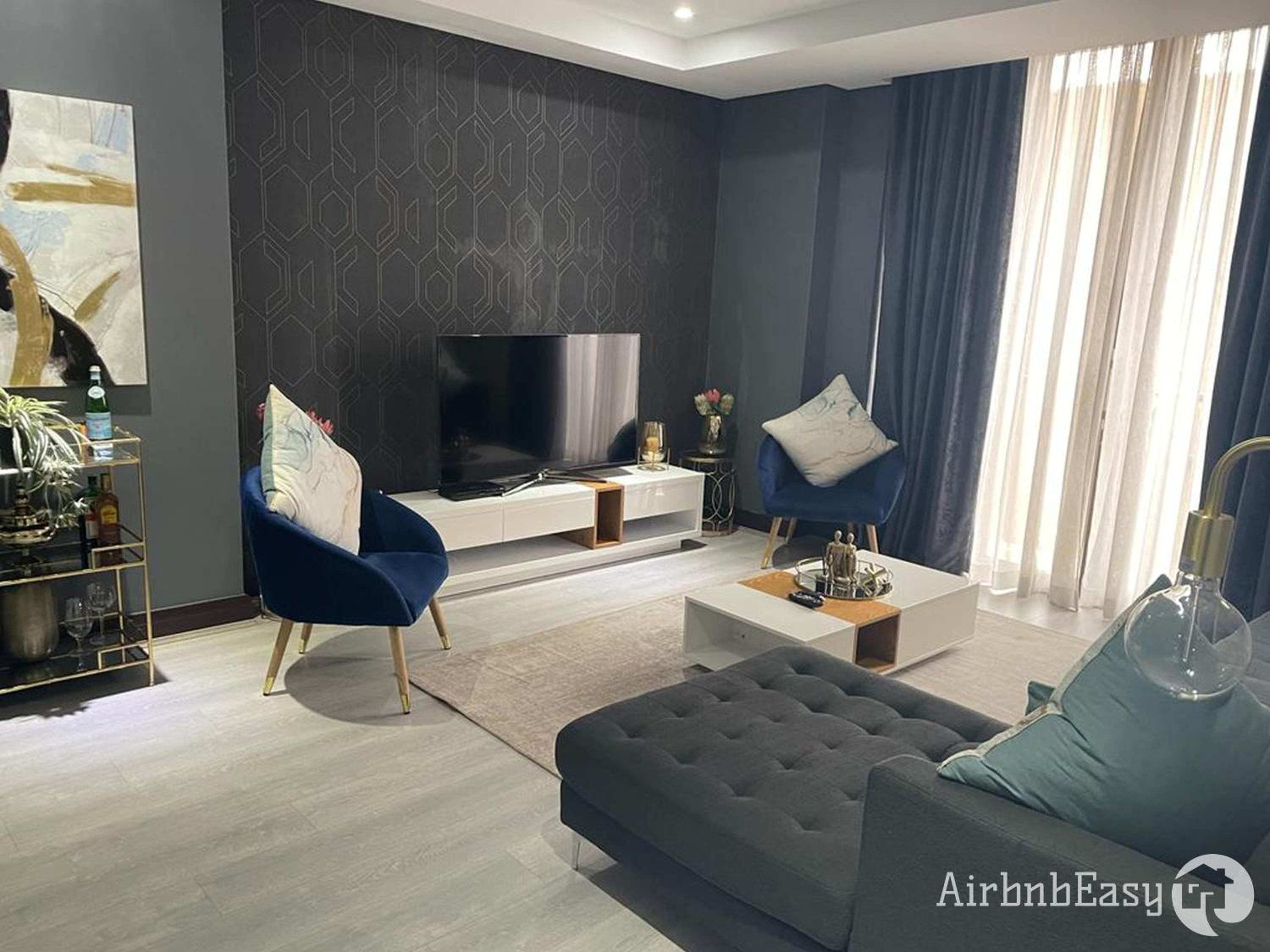 Johannesburg Vacations - Luxury Apartment - Michelangelo Towers - Property Image 11