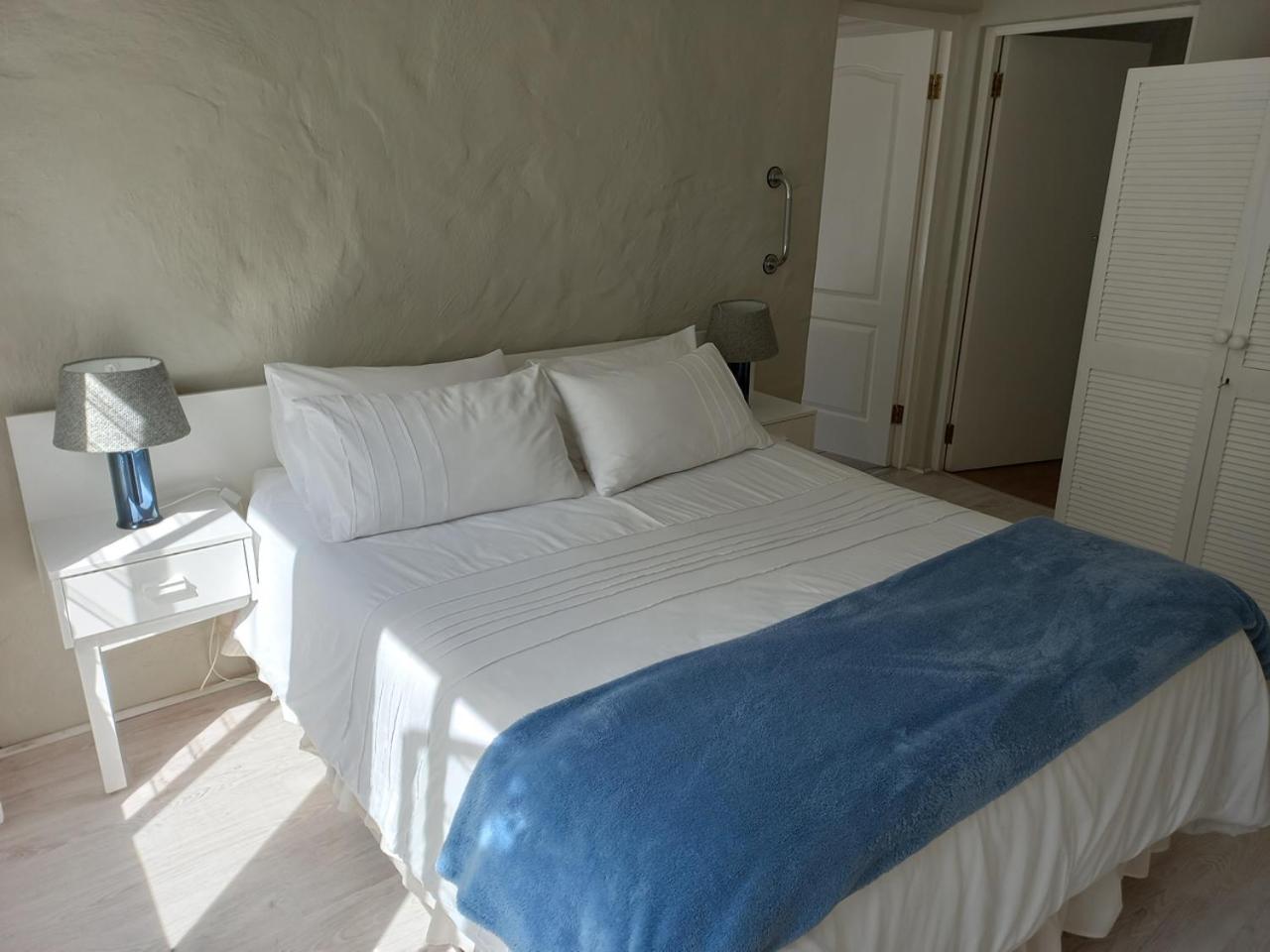 Onrus Garden Cottage, Sunny and Spacious