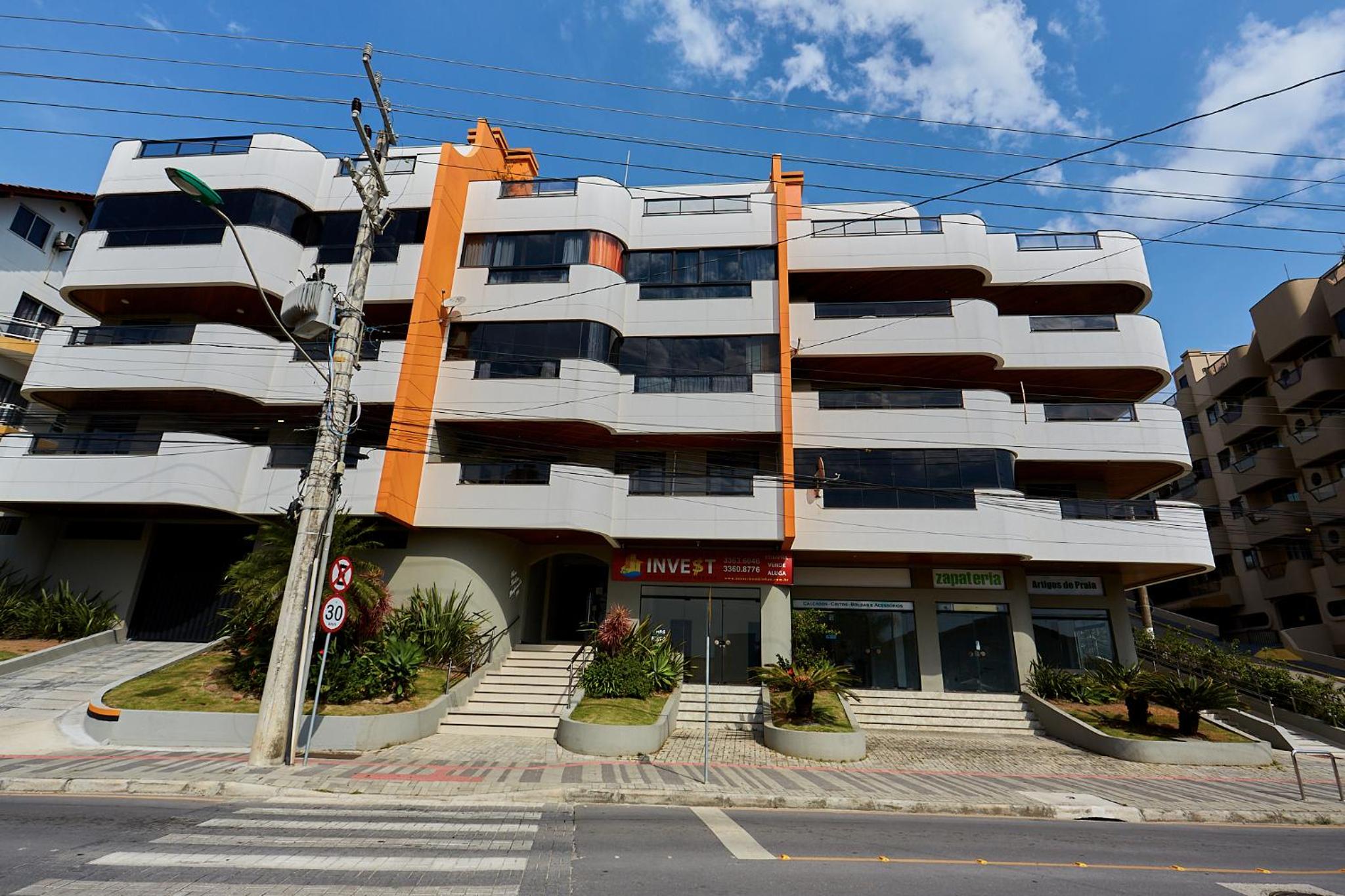 509 Apto 3 quartos sobre Avenida com vista para o mar em Bombinhas Centro