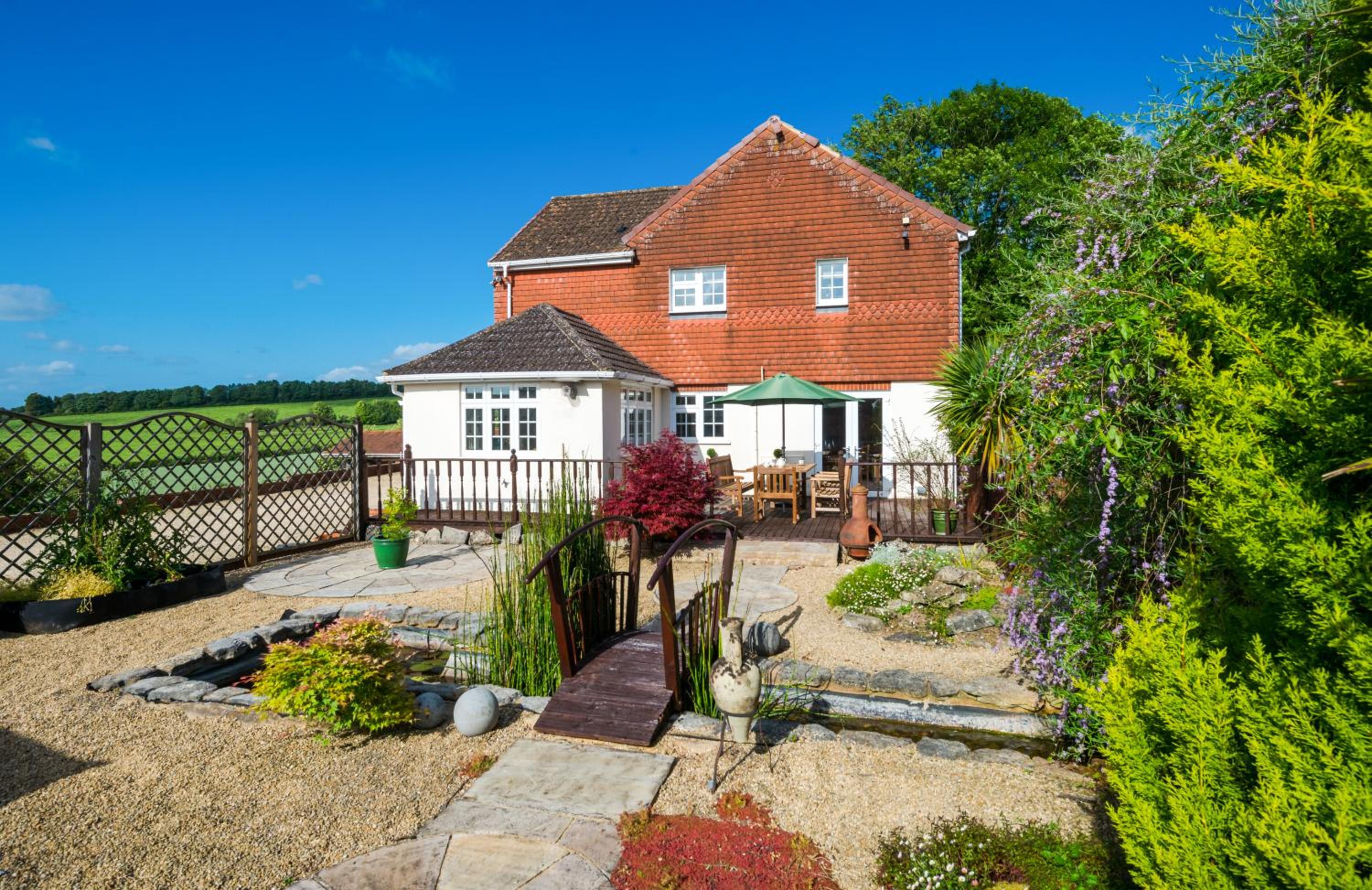 Croft House Sleeps 14 ꕤ Country Views nr Salisbury 3