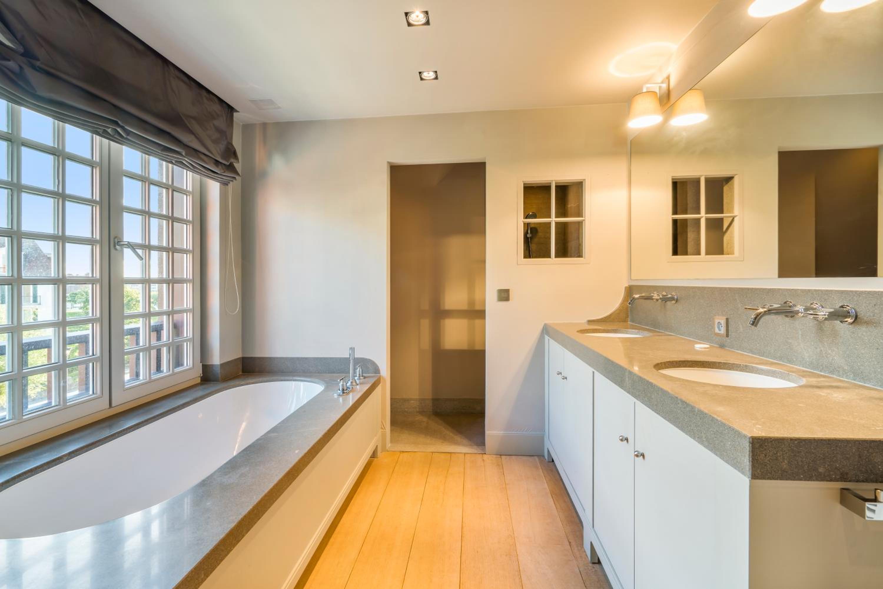 Luxe duplex villa8p in cottagestijl met wellness view 4