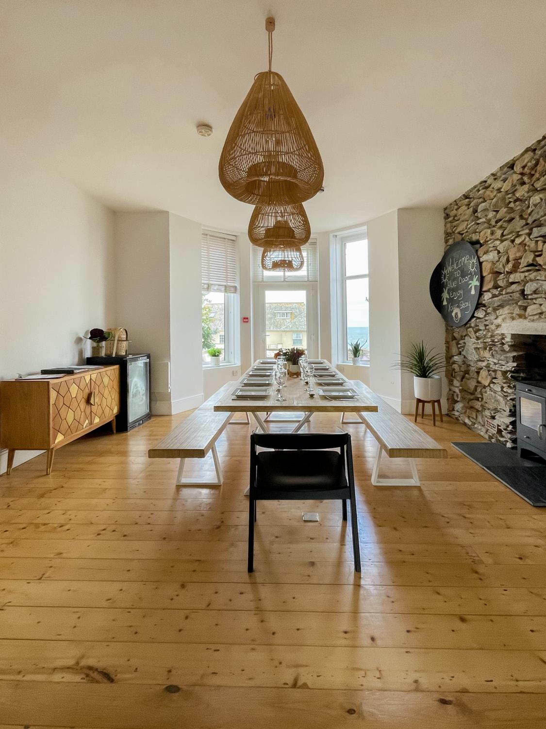 Sleeps 16 with style and space- and a hot tub! - main view