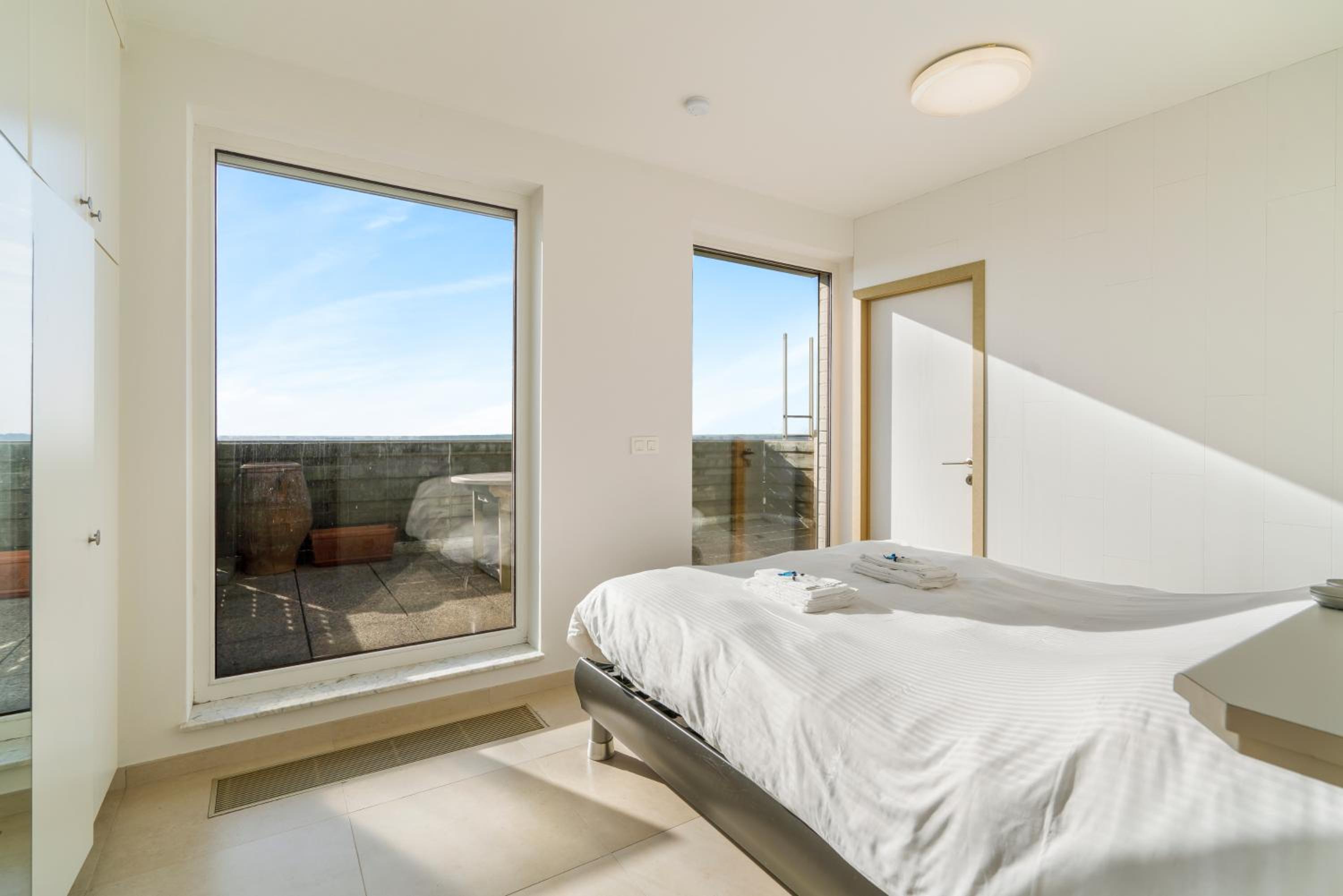 Penthouse app met imposant & eindeloos zeezicht