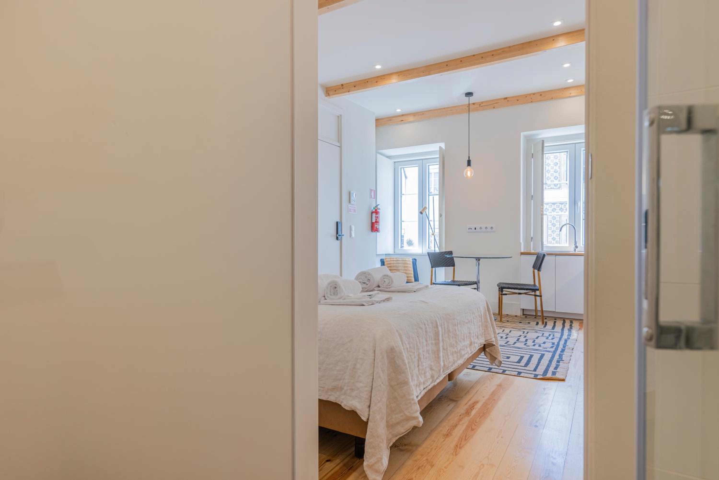 Cozy Studio Apartment near the river II