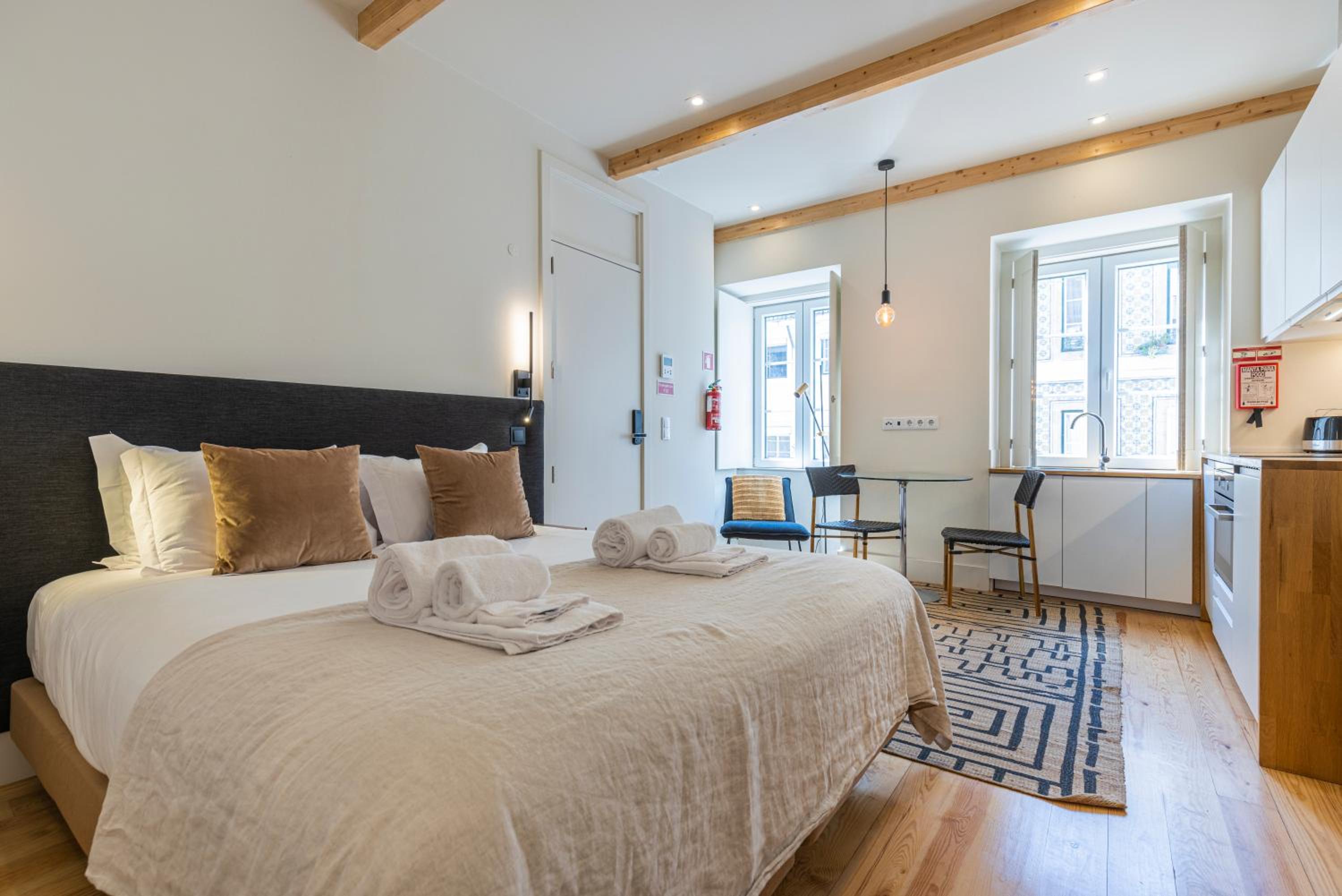 Cozy Studio Apartment near the river II