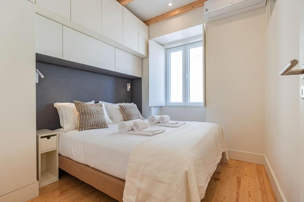 Cozy Apartment near the river I view 5