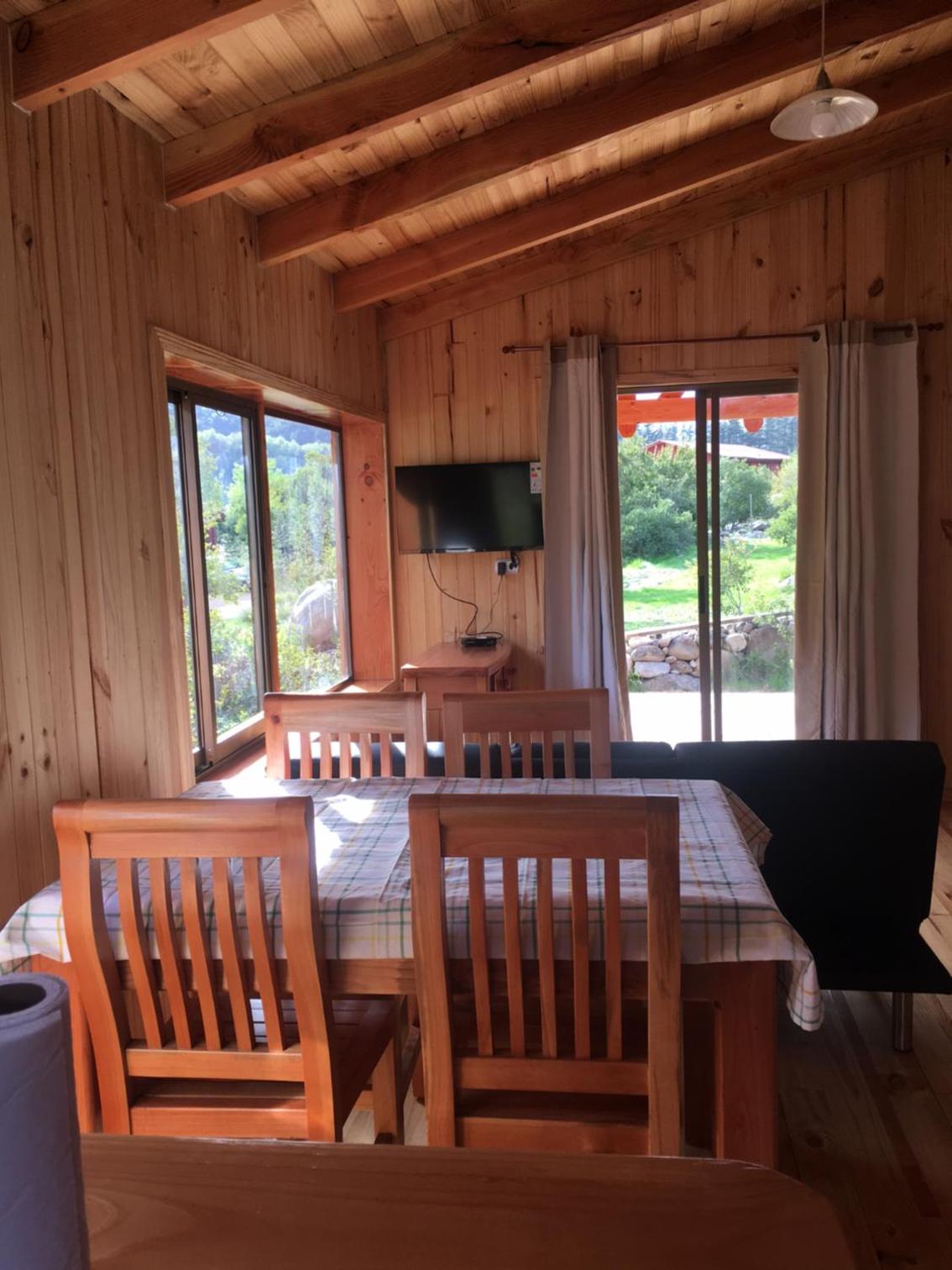 Los Quenes River Lodge
